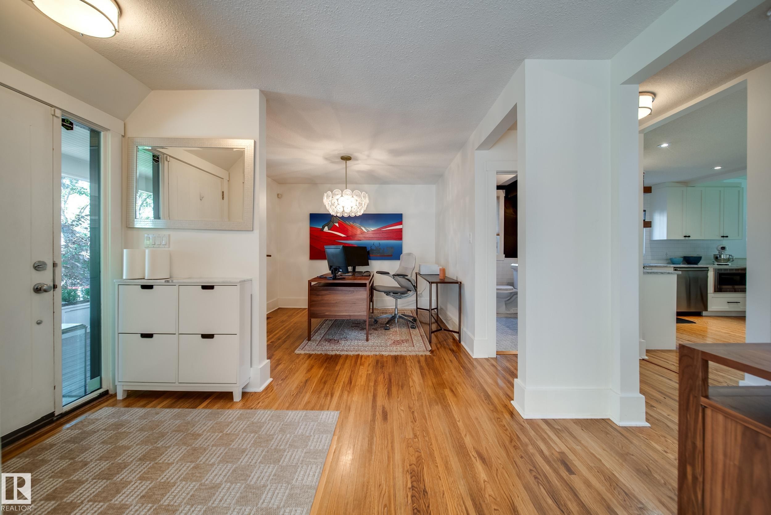 10335 137 Street Nw, Edmonton, AB