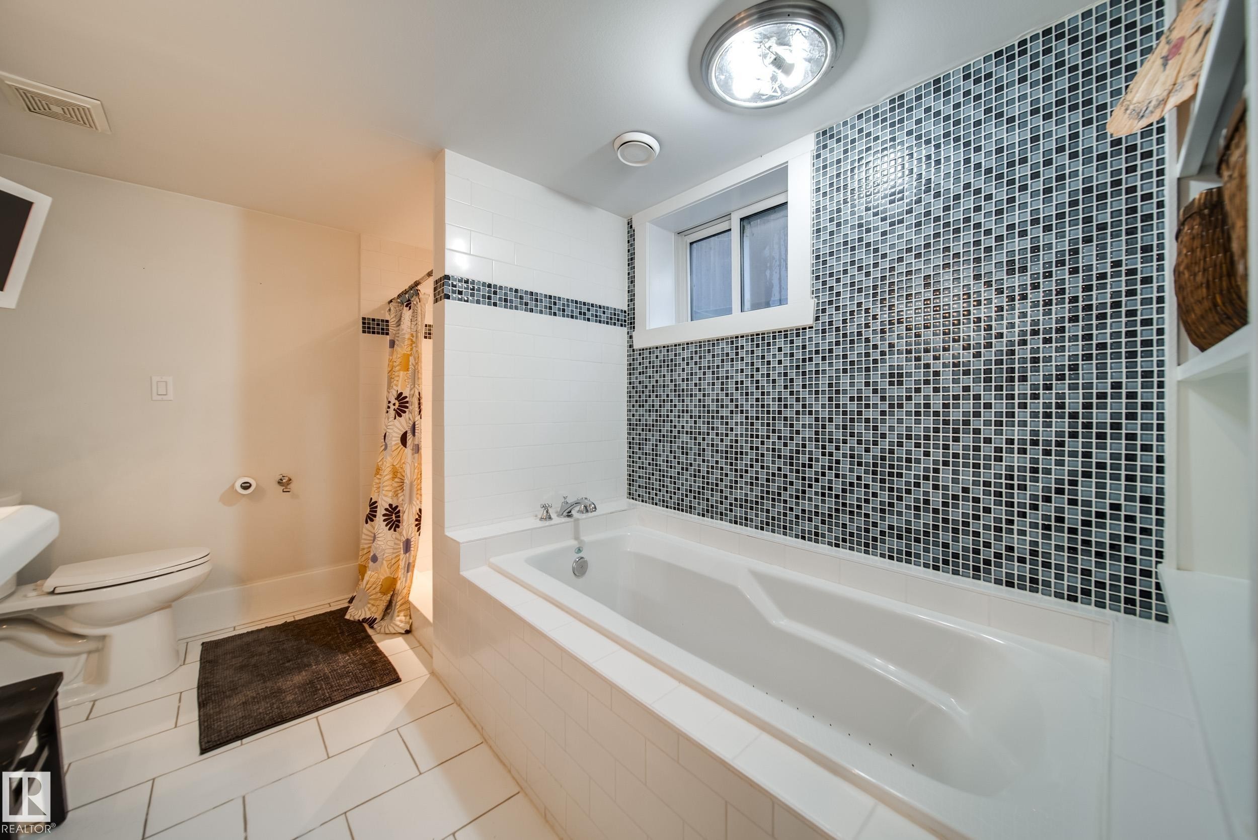 10335 137 Street Nw, Edmonton, AB