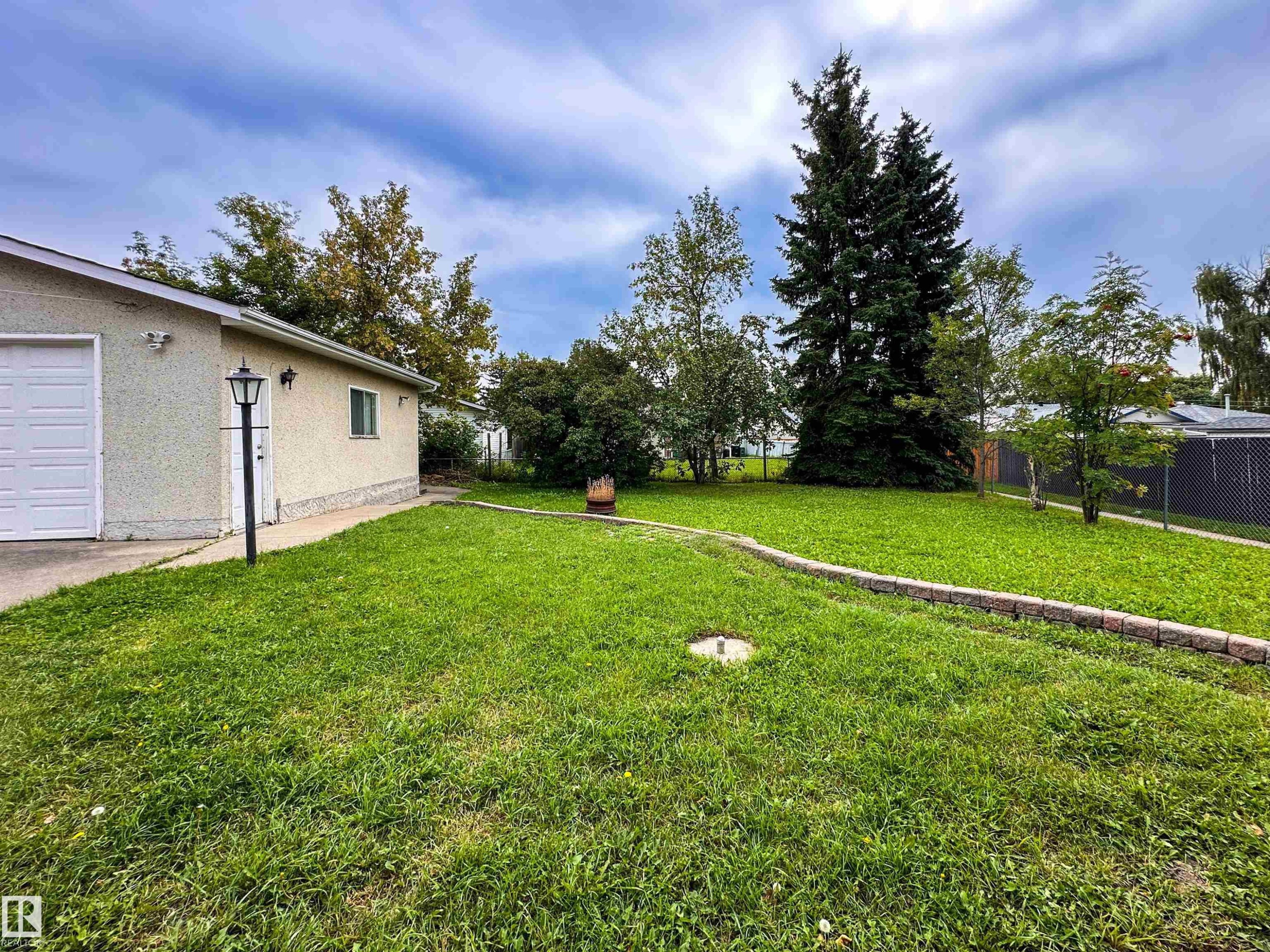 14603 59A Street Nw, Edmonton, AB