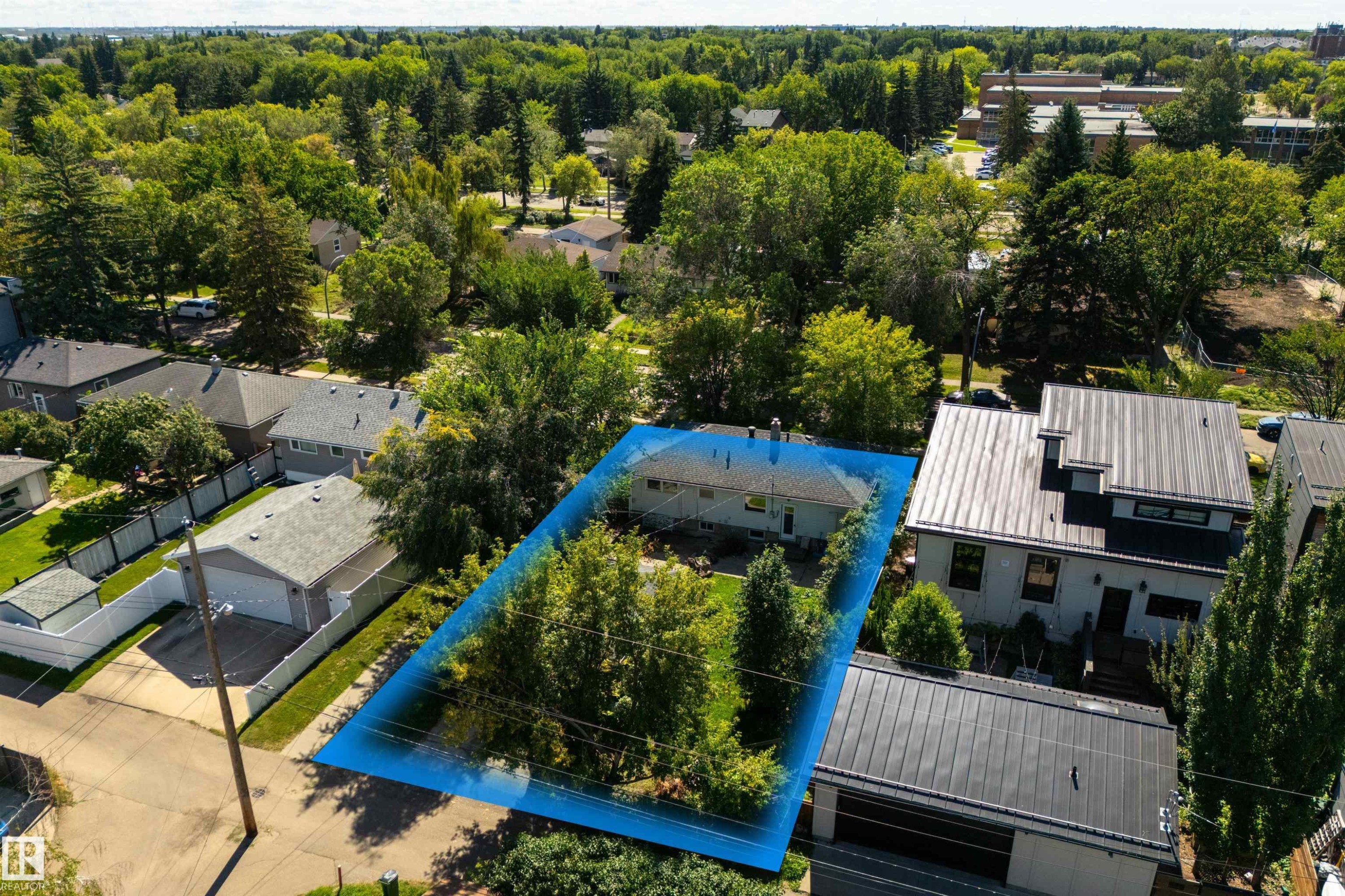 7950 91 Avenue Nw, Edmonton, AB