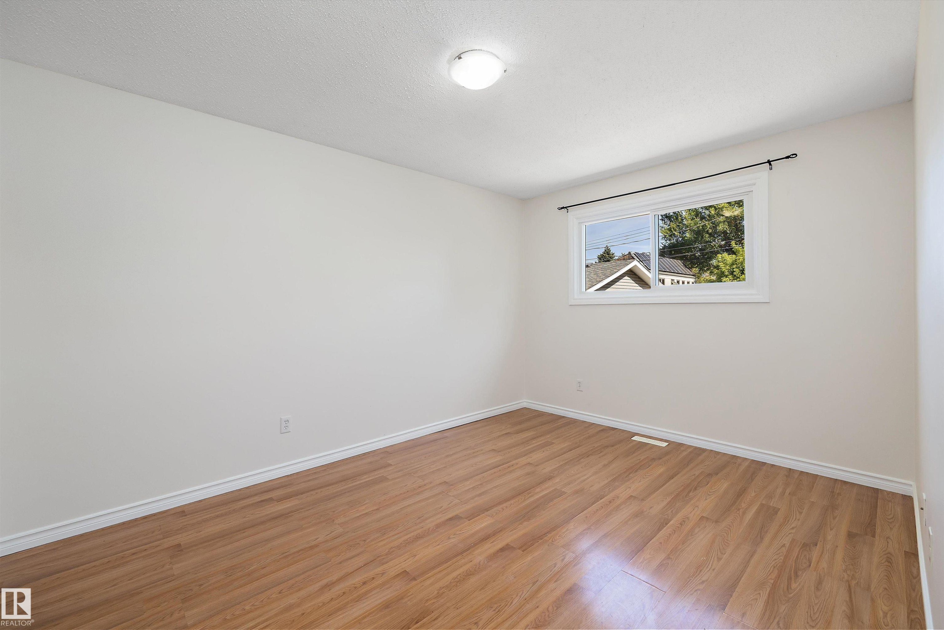 10237 151 Street Nw, Edmonton, AB