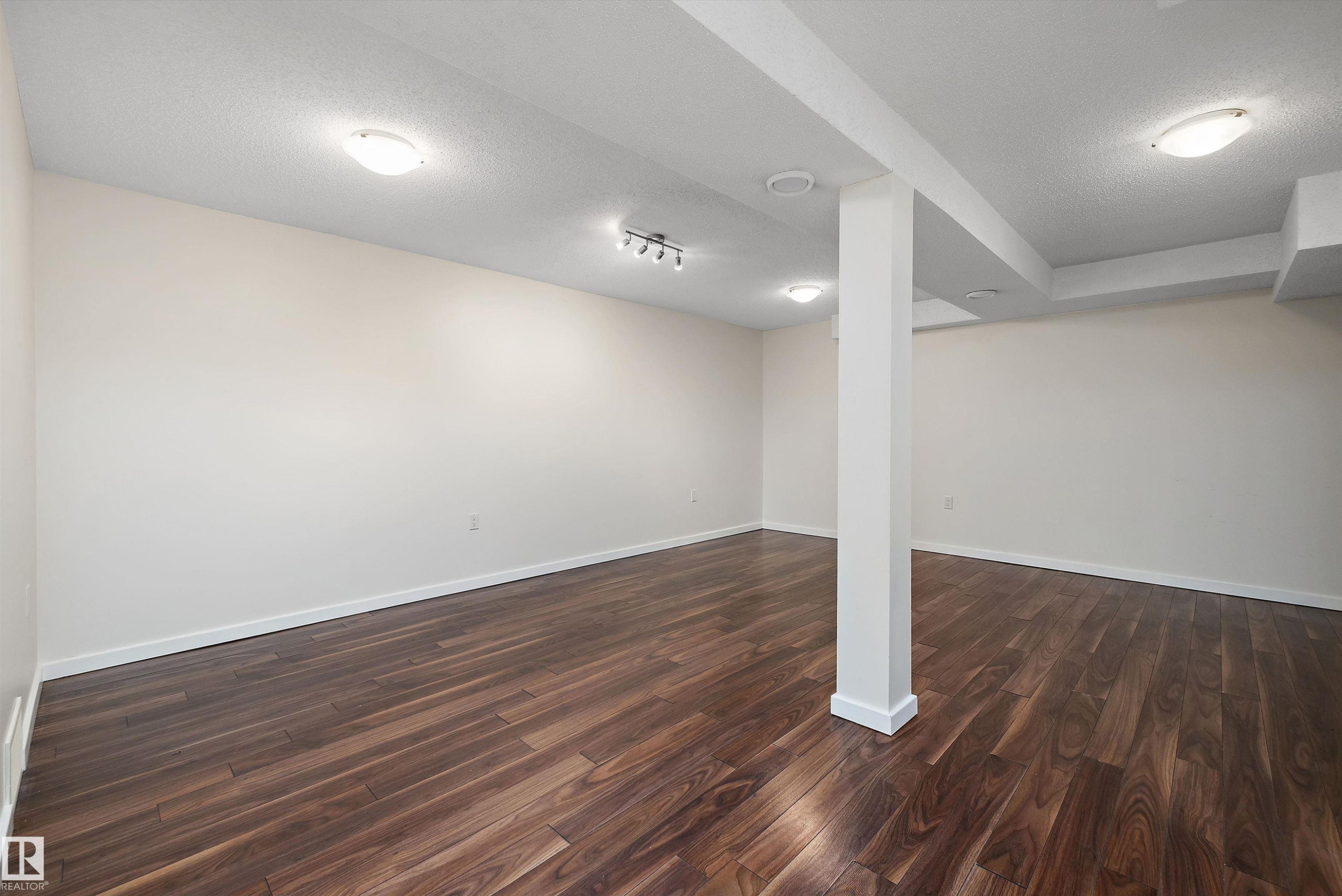 10237 151 Street Nw, Edmonton, AB