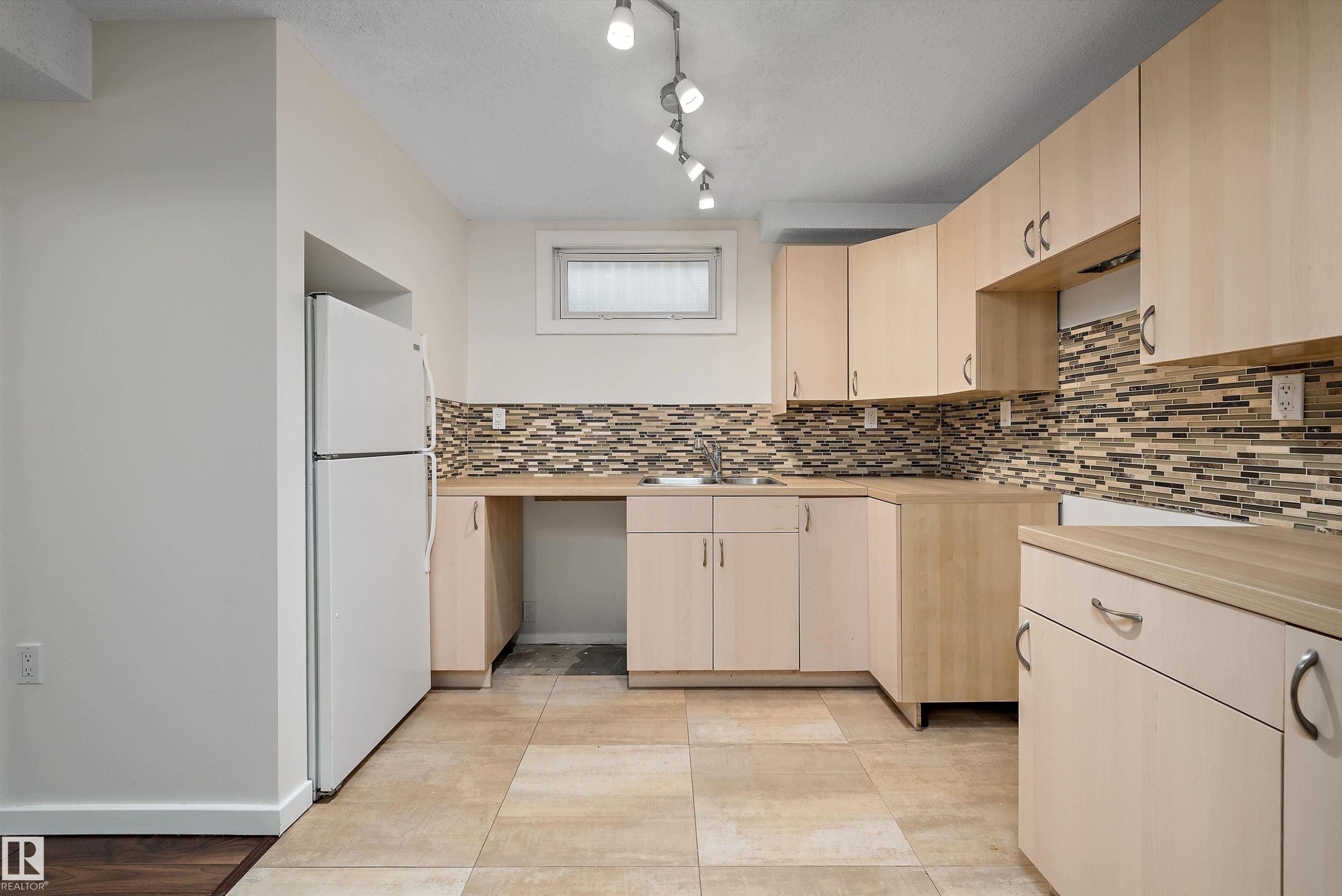 10237 151 Street Nw, Edmonton, AB