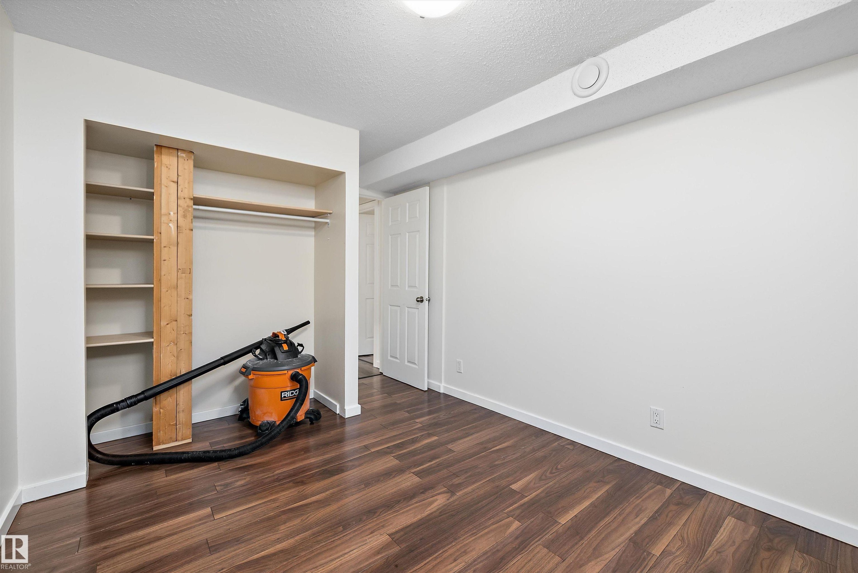 10237 151 Street Nw, Edmonton, AB