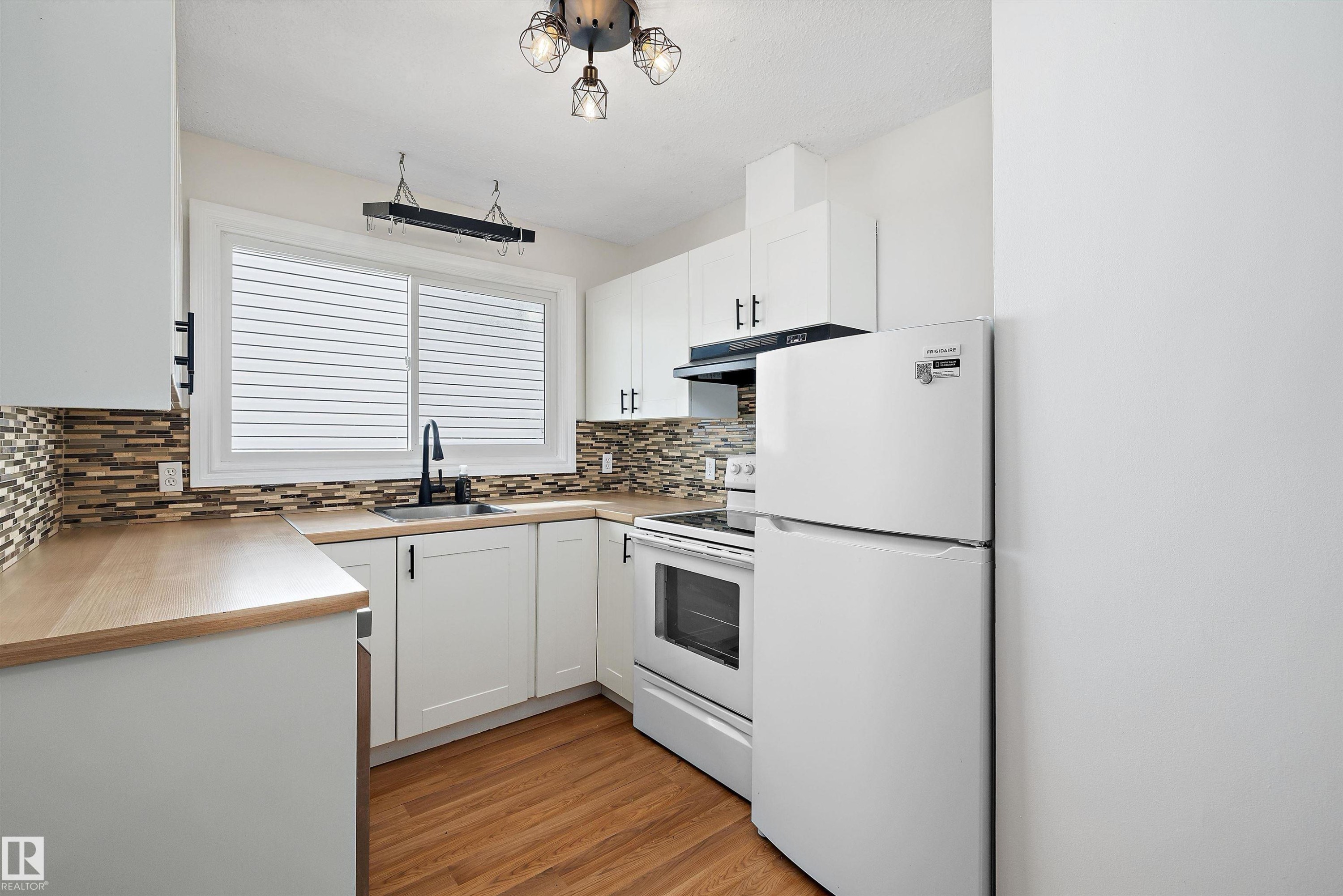10237 151 Street Nw, Edmonton, AB