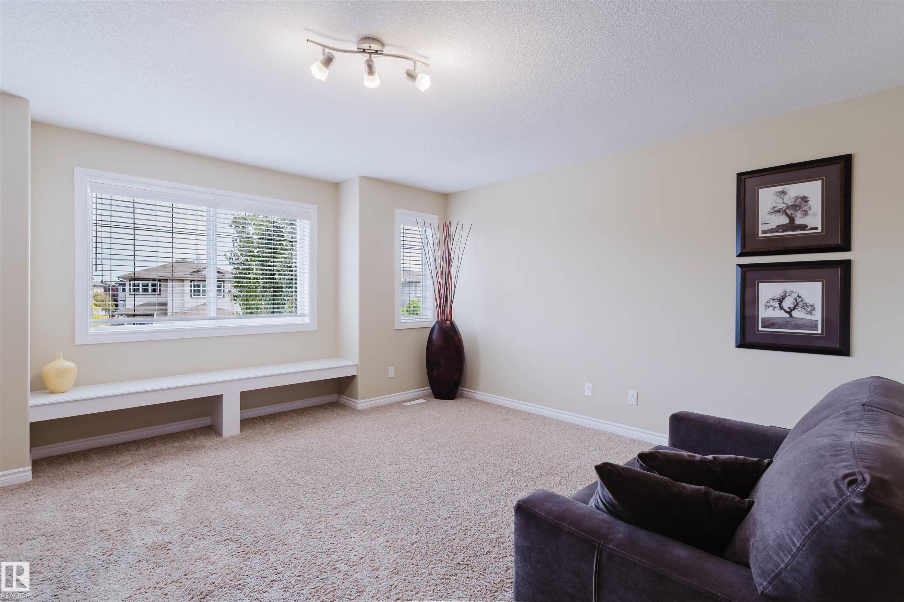 1908 Hammond Place Nw, Edmonton, AB