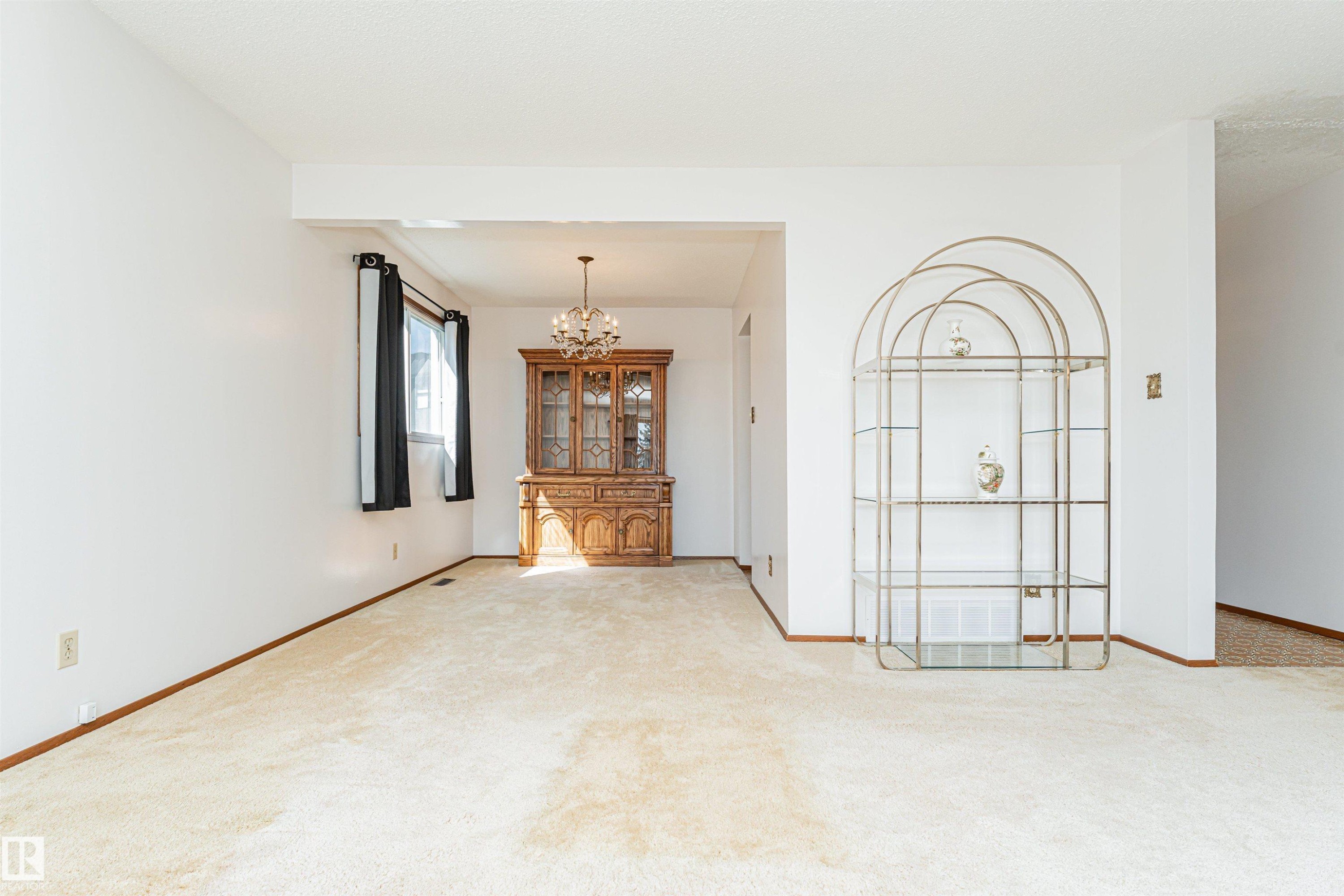 10530 173A Avenue Nw, Edmonton, AB