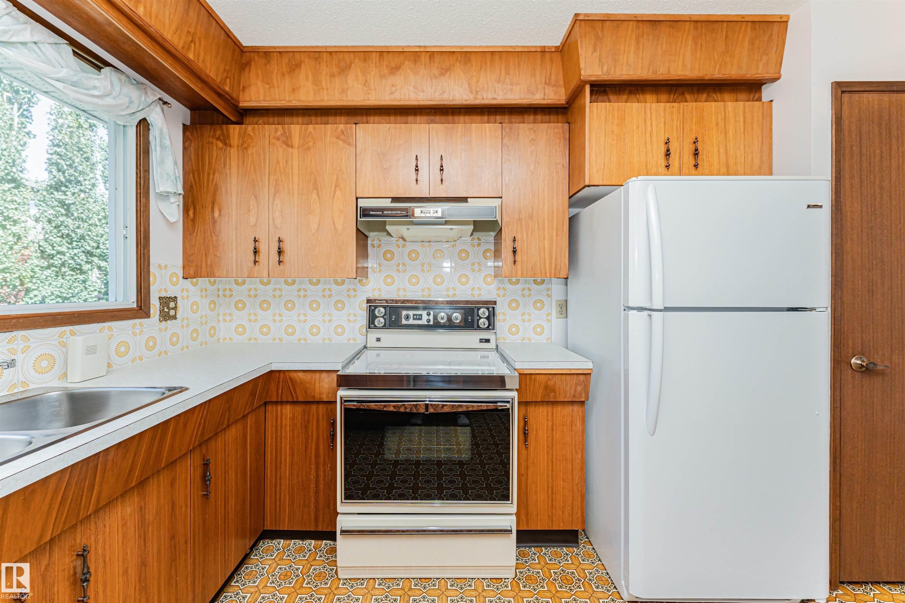 10530 173A Avenue Nw, Edmonton, AB