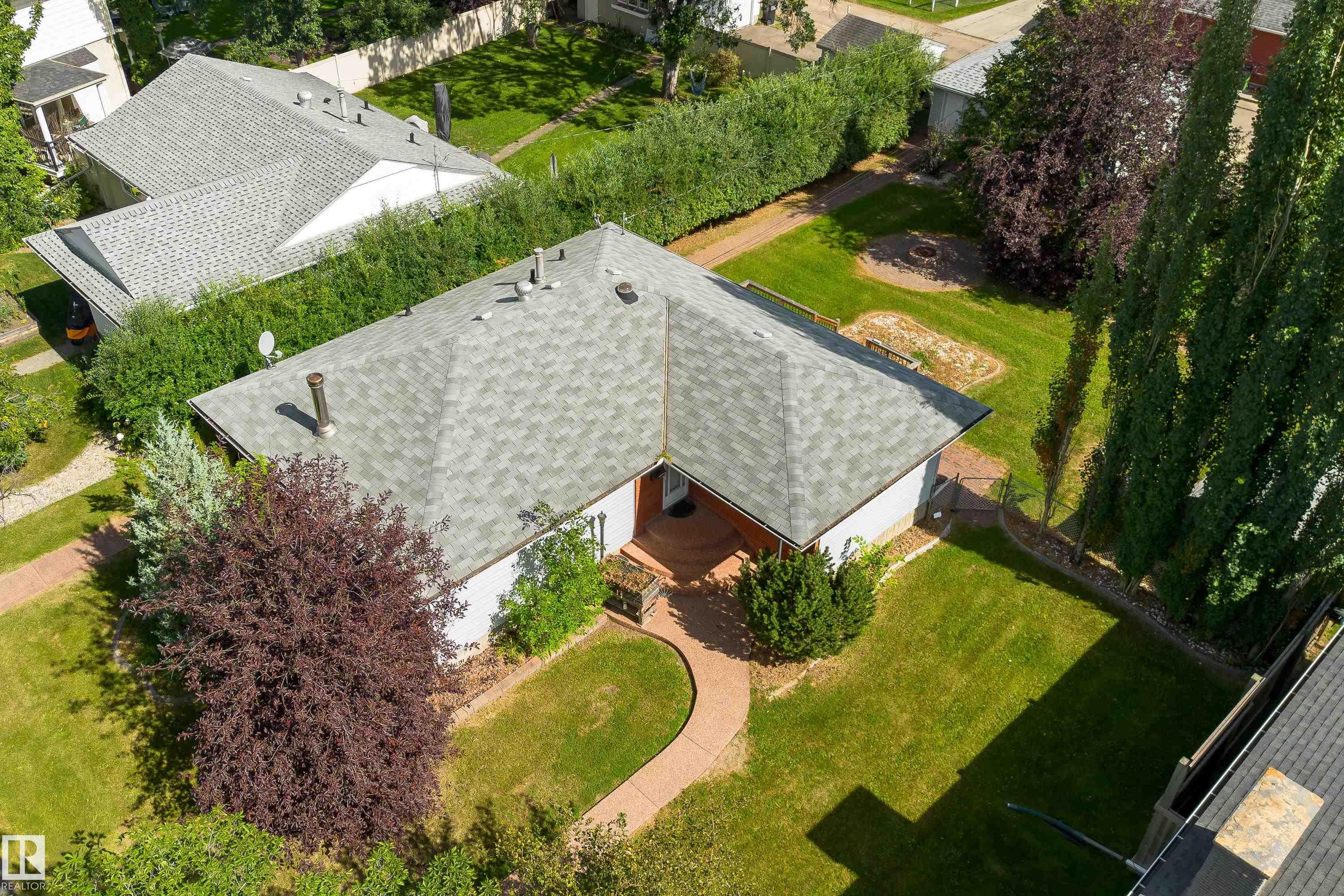 9457 79 Street Nw, Edmonton, AB