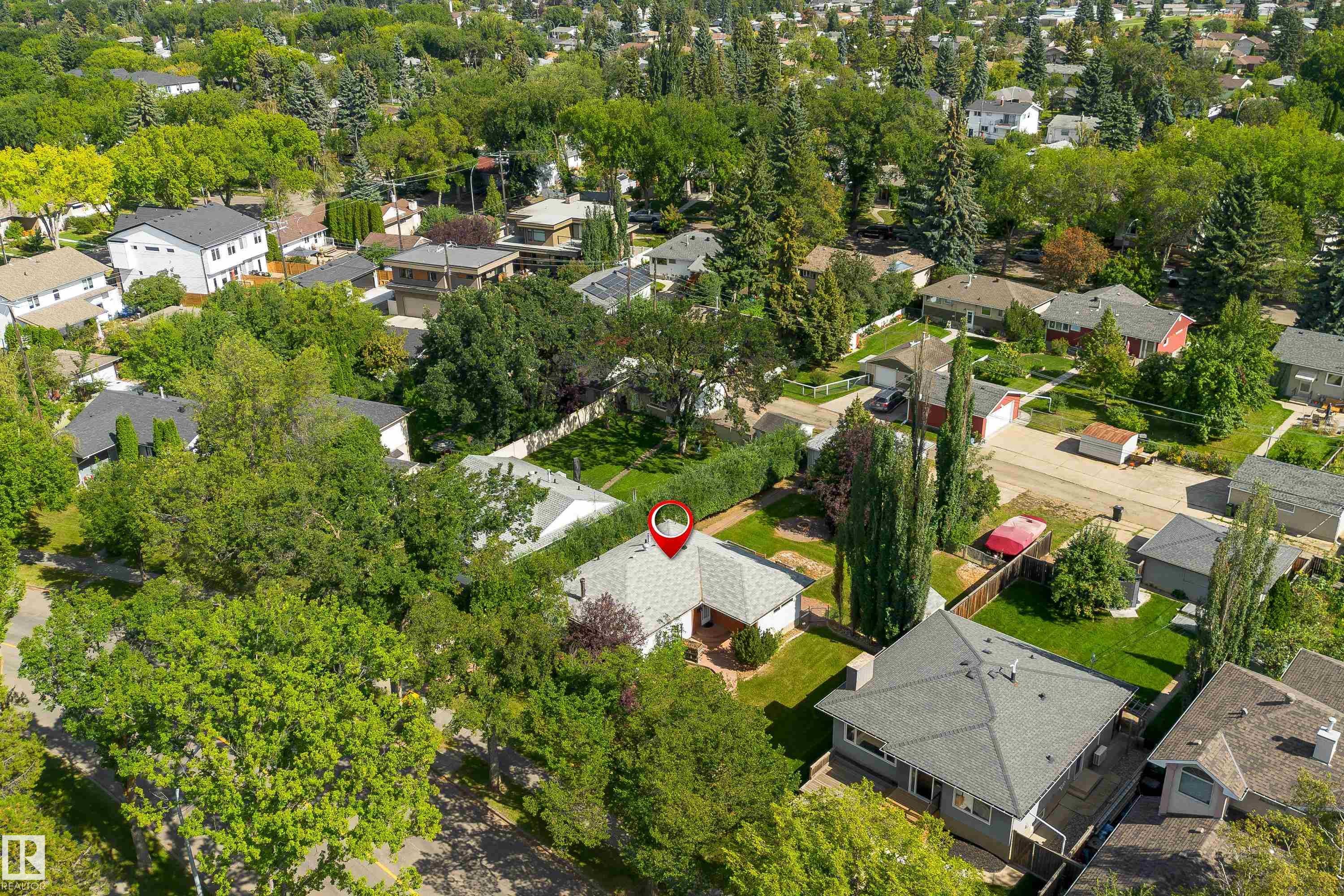 9457 79 Street Nw, Edmonton, AB