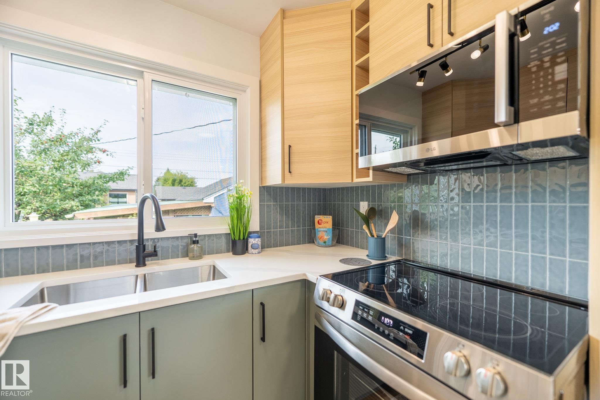 16136 109A Avenue Nw, Edmonton, AB