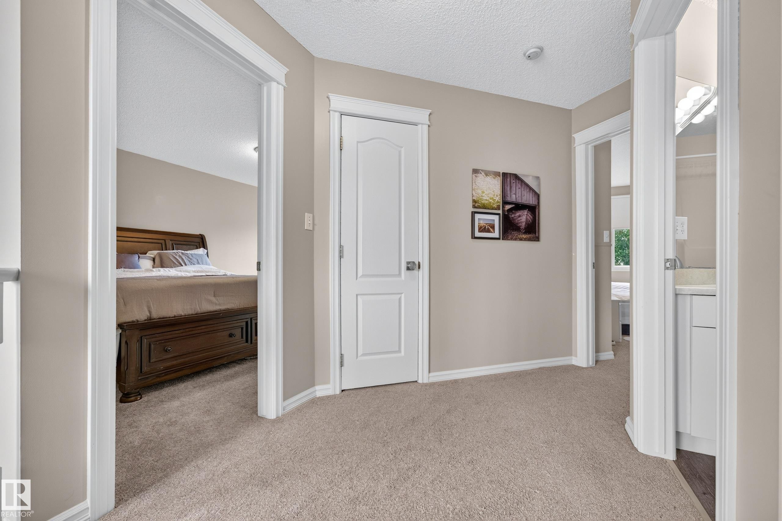 11813 11B Avenue Nw, Edmonton, AB
