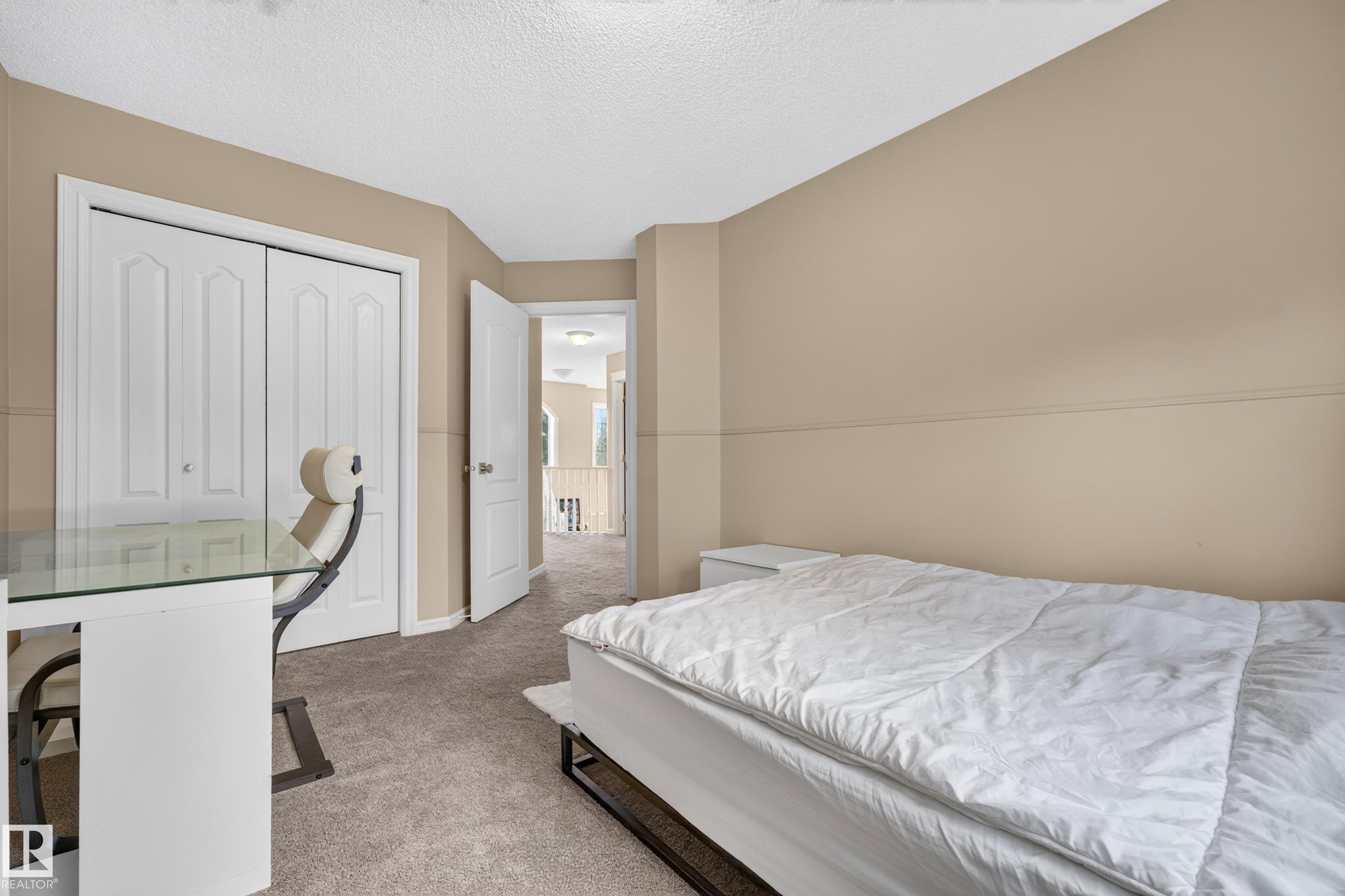 11813 11B Avenue Nw, Edmonton, AB