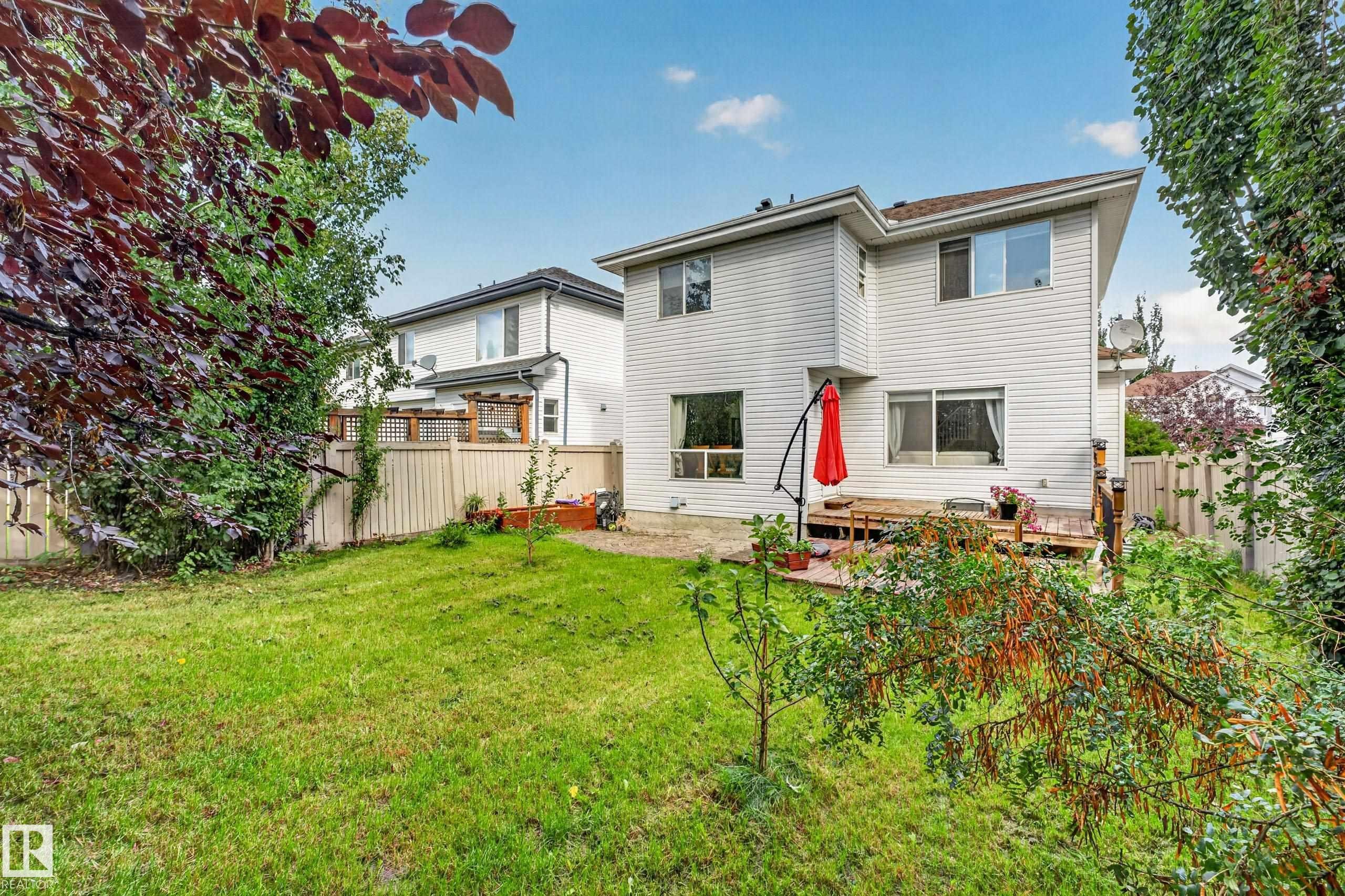 11813 11B Avenue Nw, Edmonton, AB