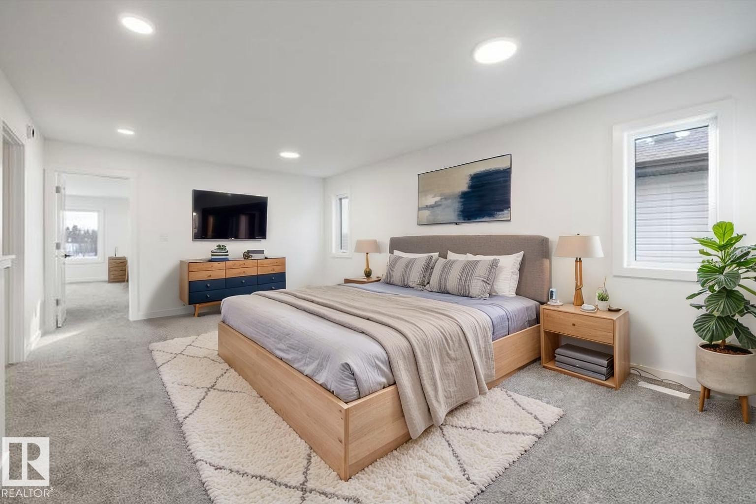 1315 11 Avenue Nw, Edmonton, AB - Indoor Photo Showing Bedroom