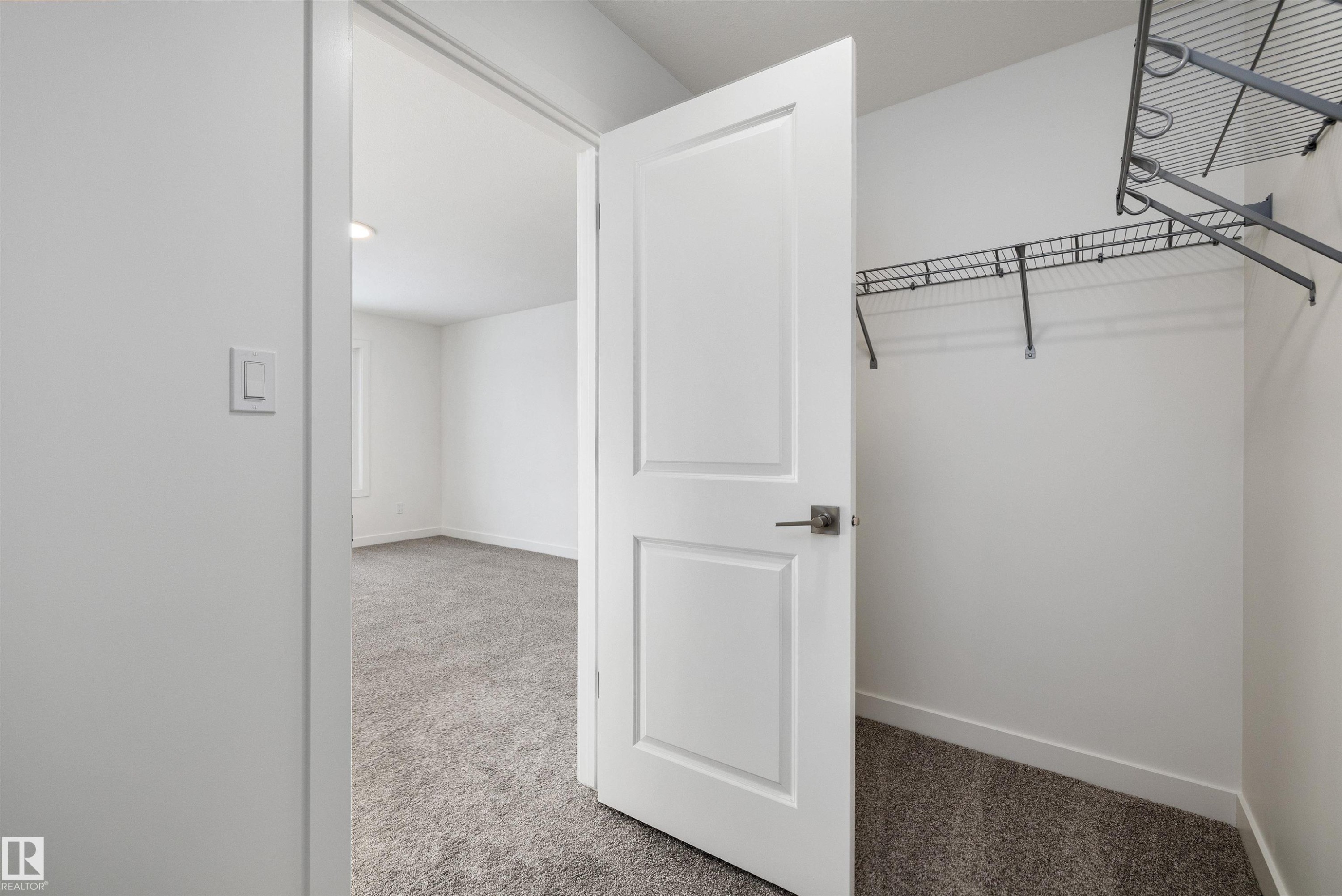 1315 11 Avenue Nw, Edmonton, AB - Indoor