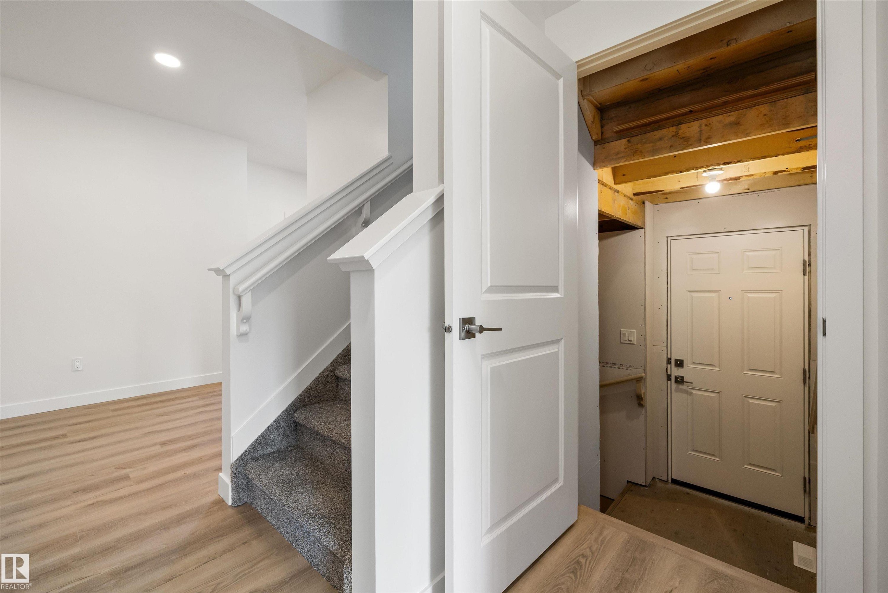 1315 11 Avenue Nw, Edmonton, AB - Indoor Photo Showing Other Room