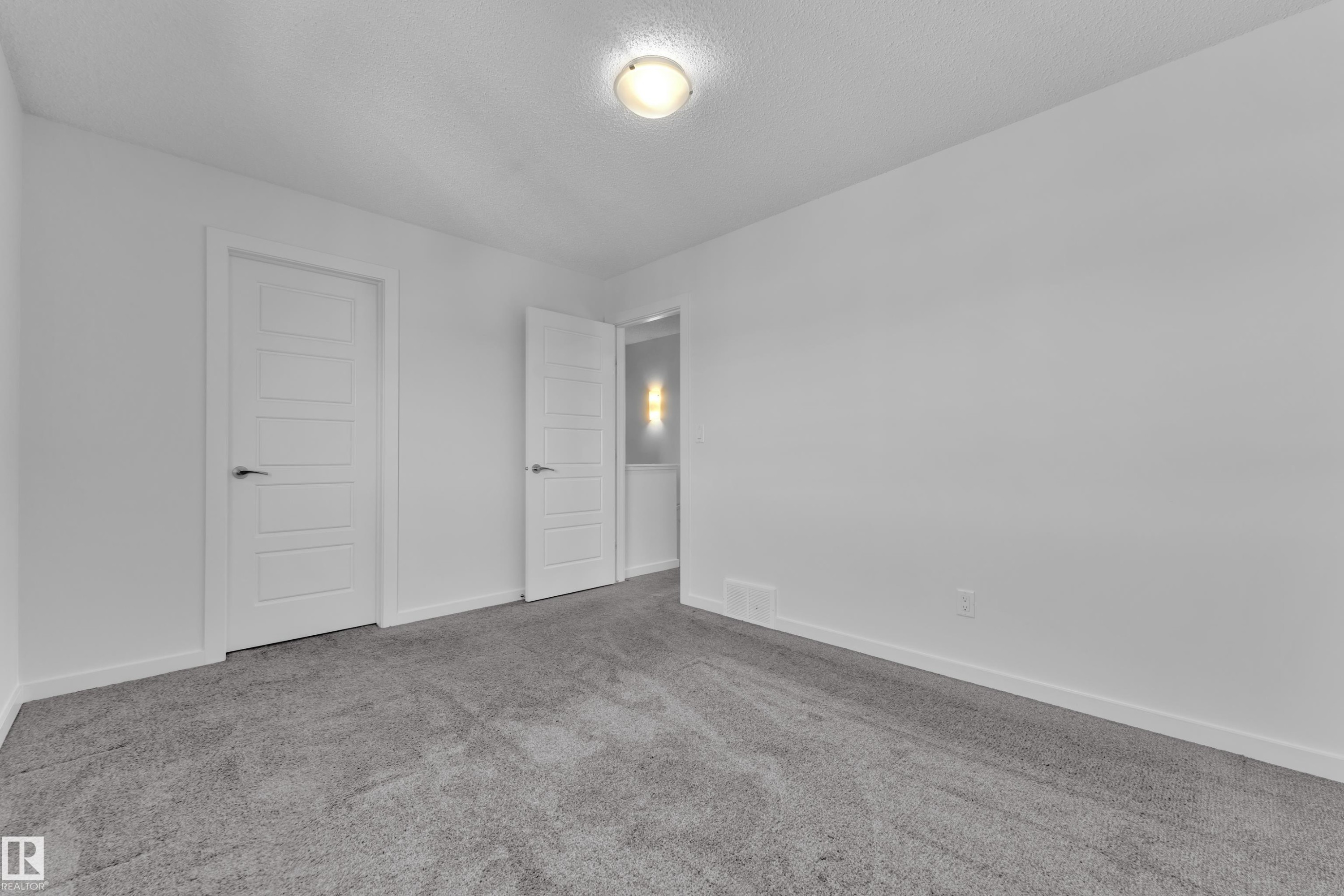 4118 6A Street Nw, Edmonton, AB