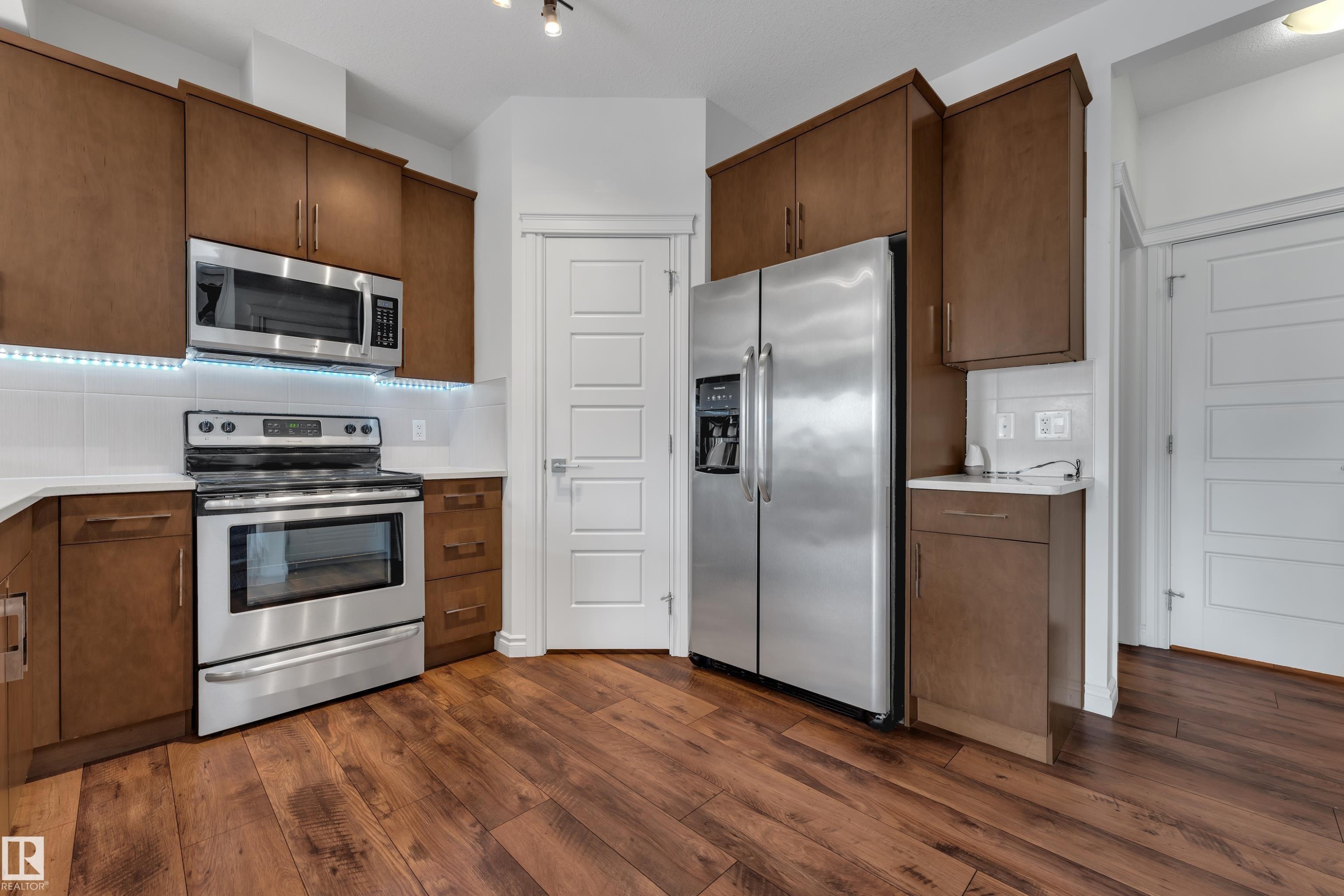 1411 25 Avenue Nw, Edmonton, AB