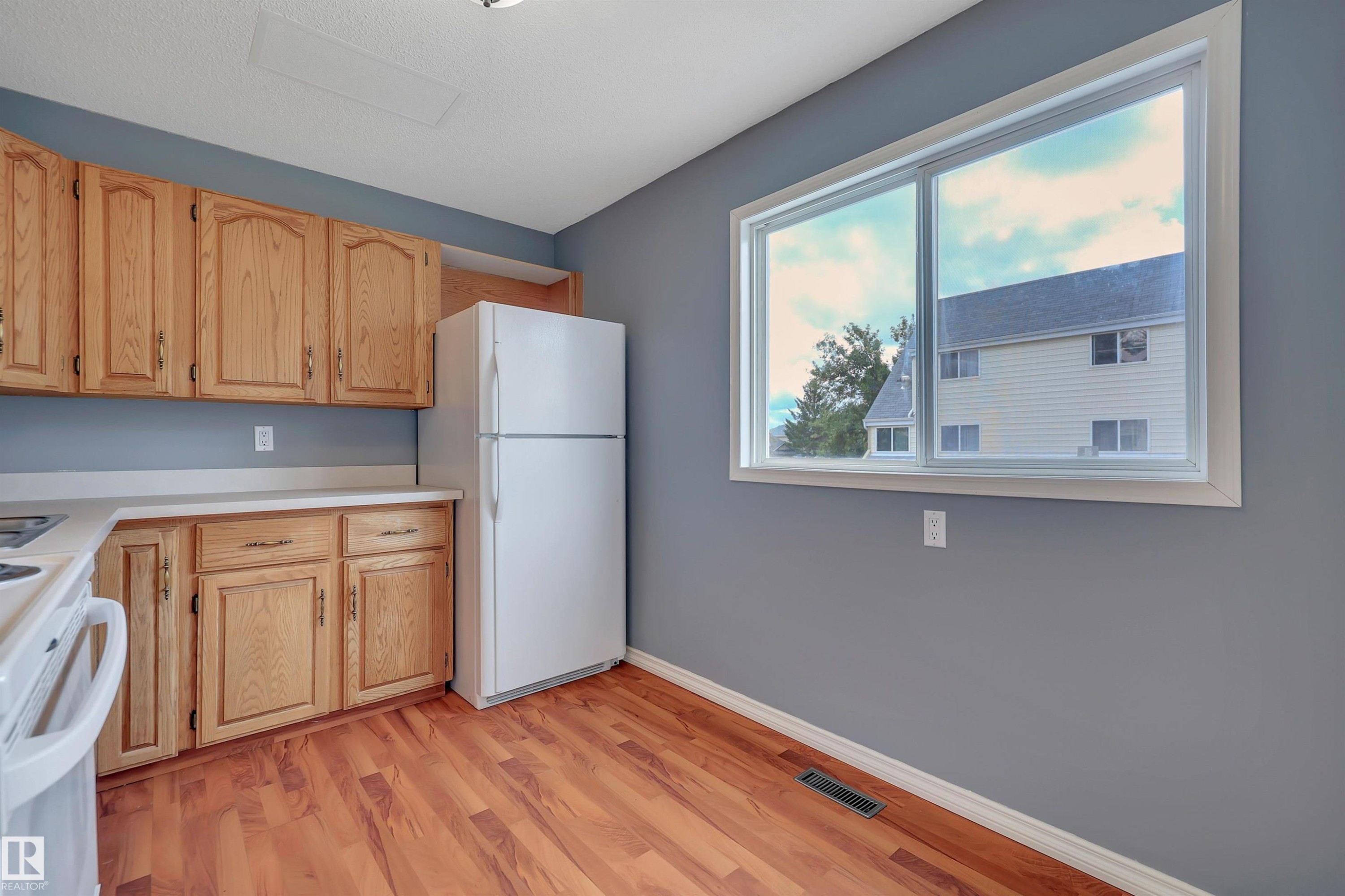 14644 52 Street Nw, Edmonton, AB