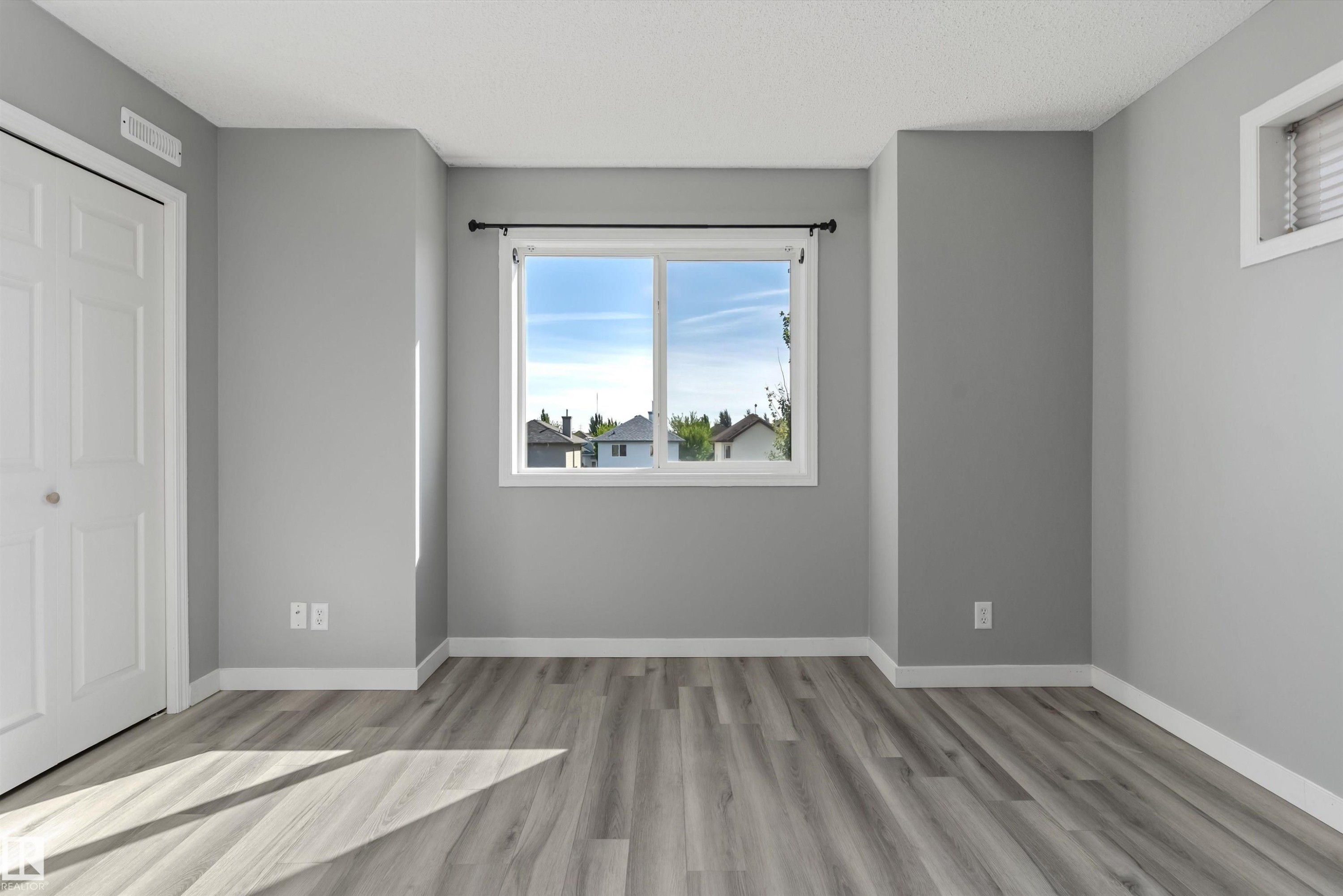 2947 26 Street Nw, Edmonton, AB