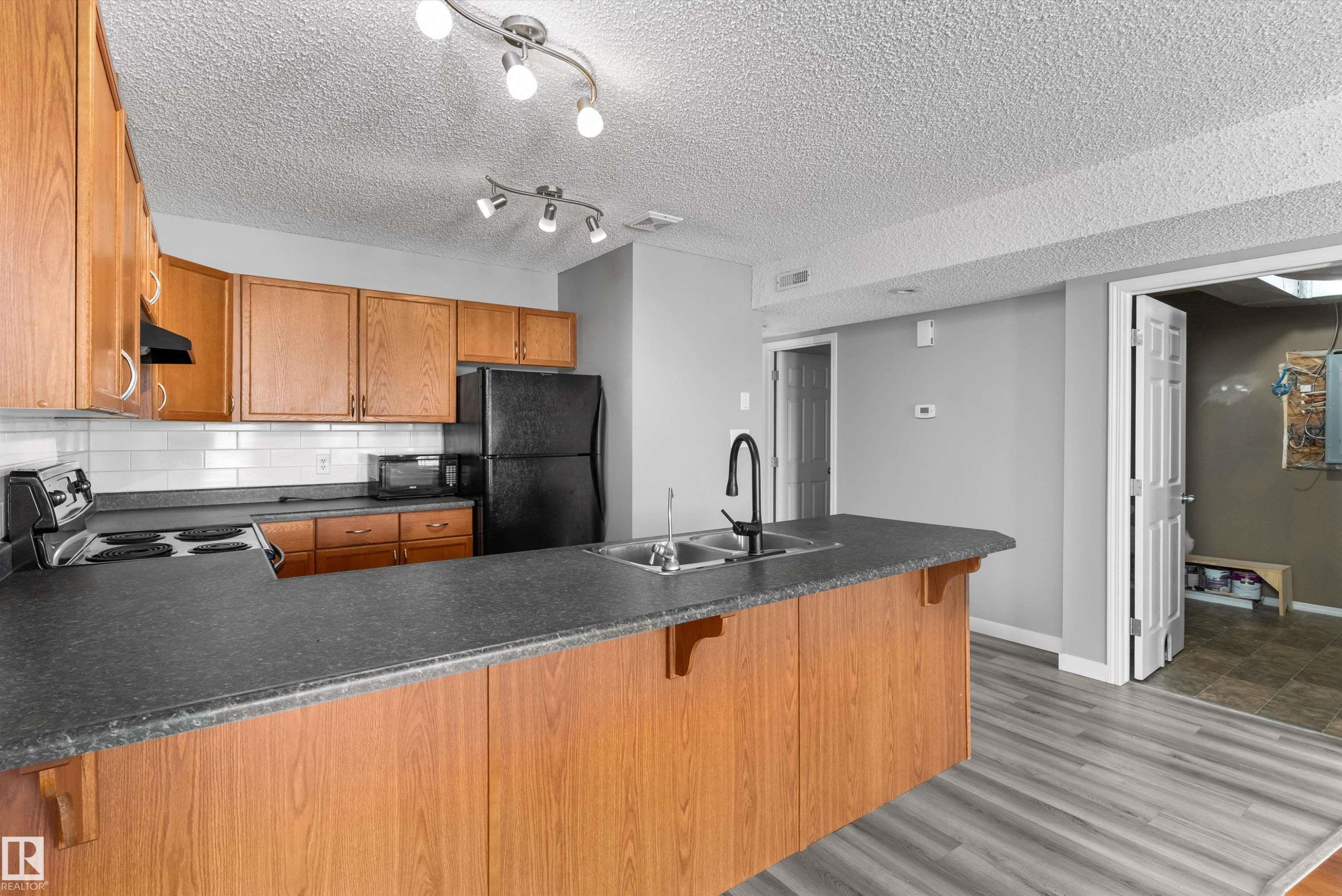 2947 26 Street Nw, Edmonton, AB