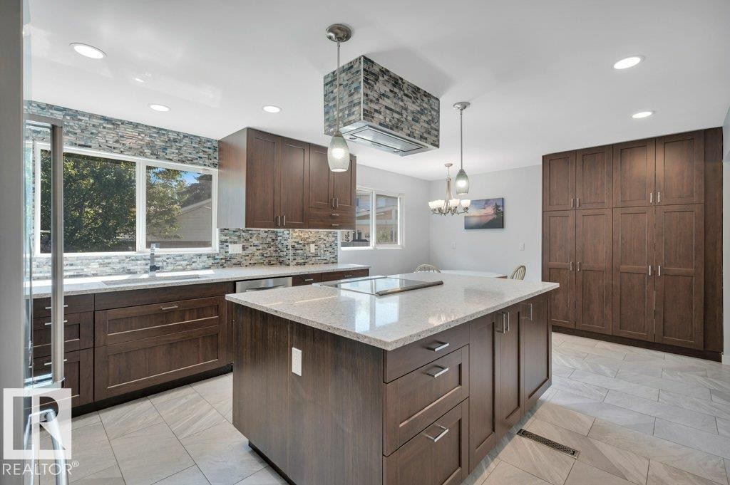 16211 78 Avenue Nw, Edmonton, AB