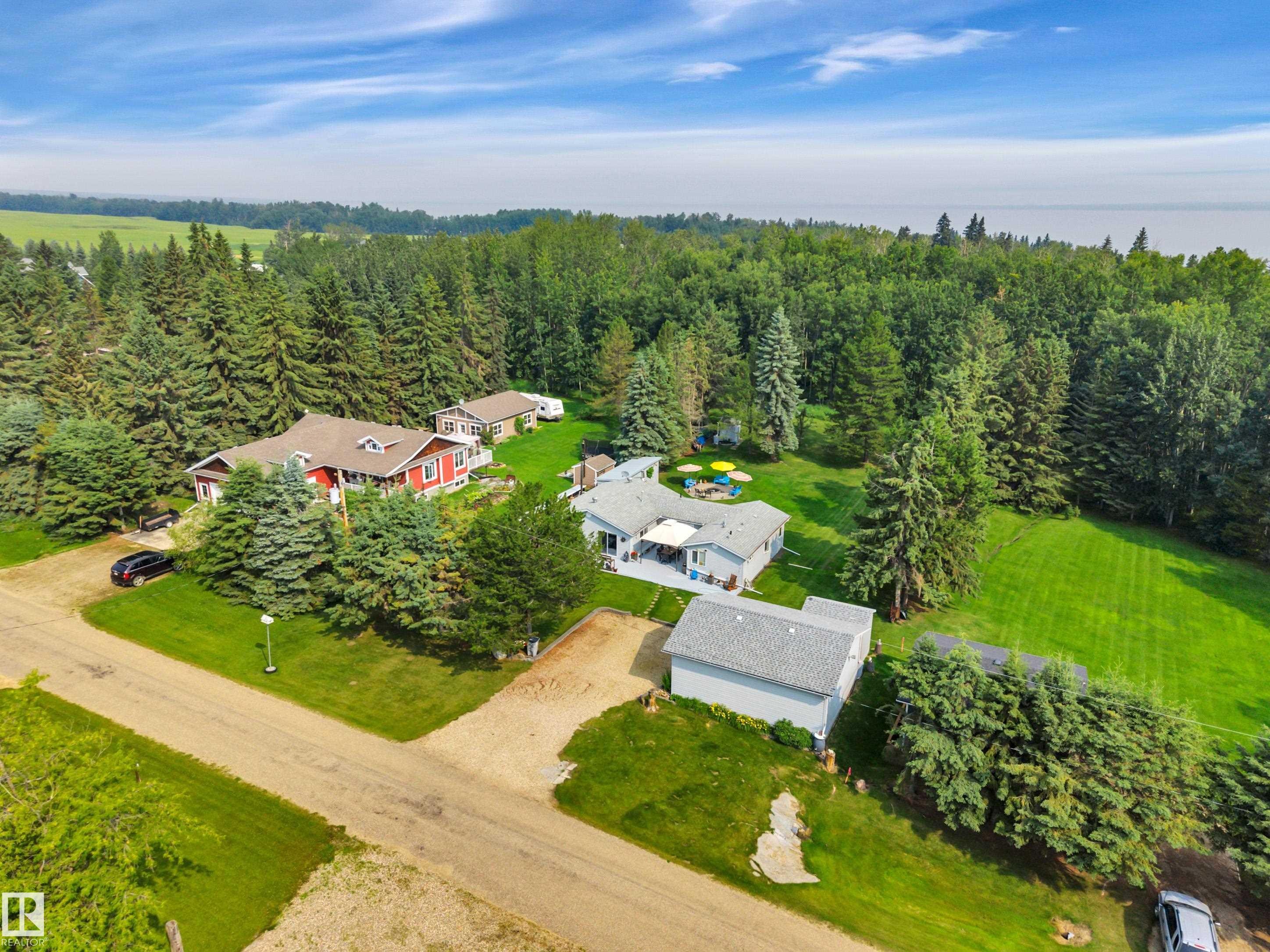 76 Buskmose Drive, Rural Wetaskiwin County, AB