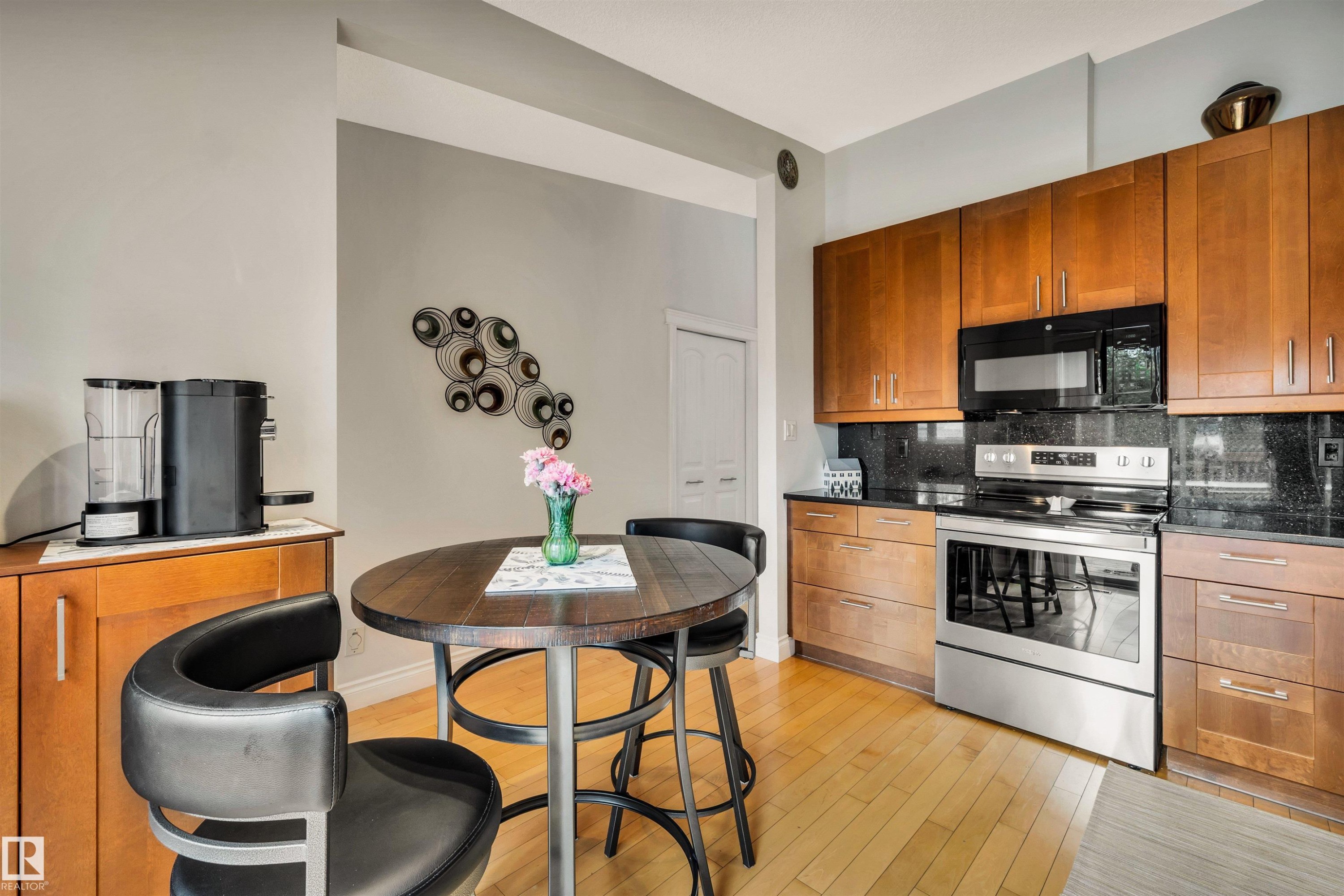 9958 176 Avenue Nw, Edmonton, AB