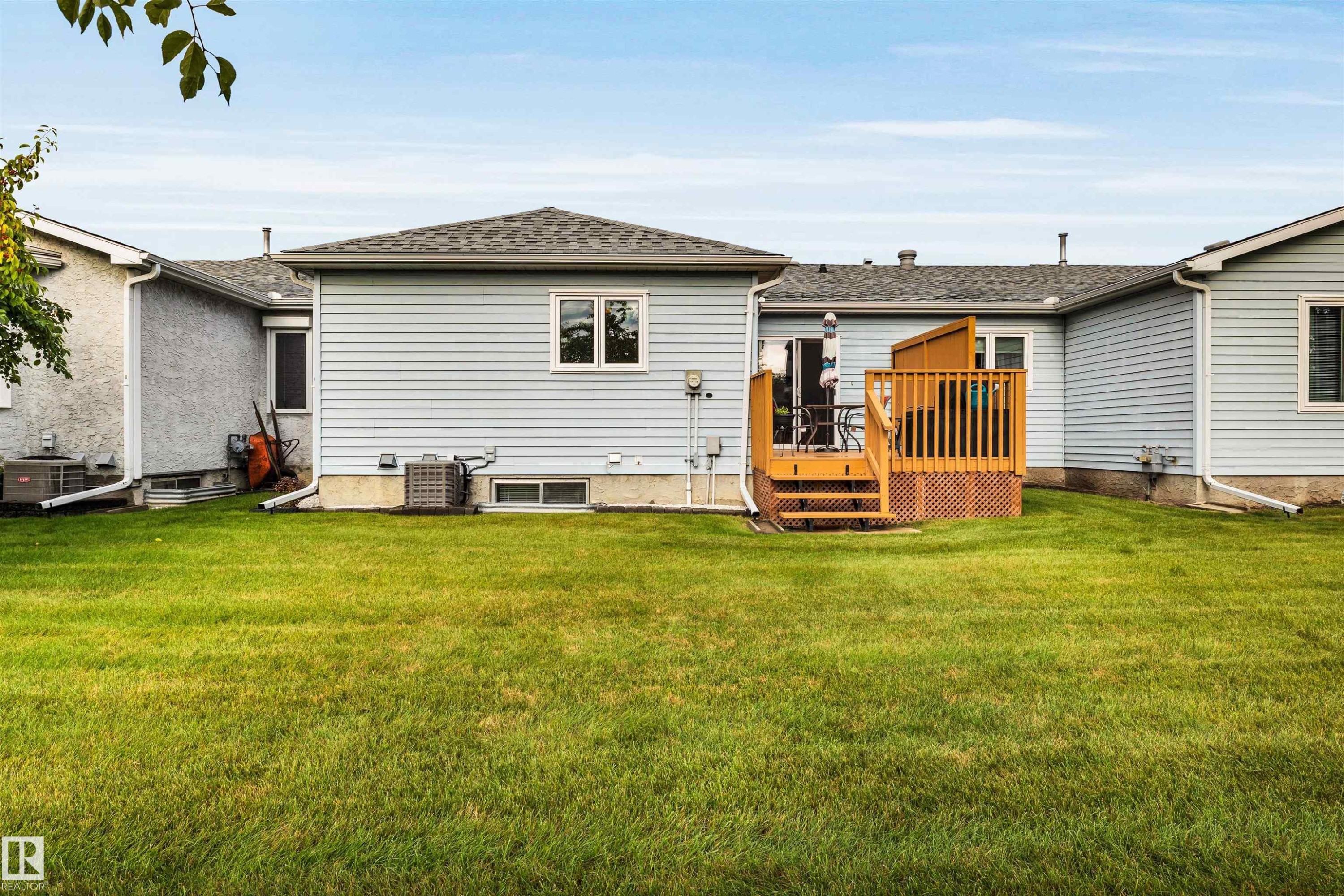 9958 176 Avenue Nw, Edmonton, AB