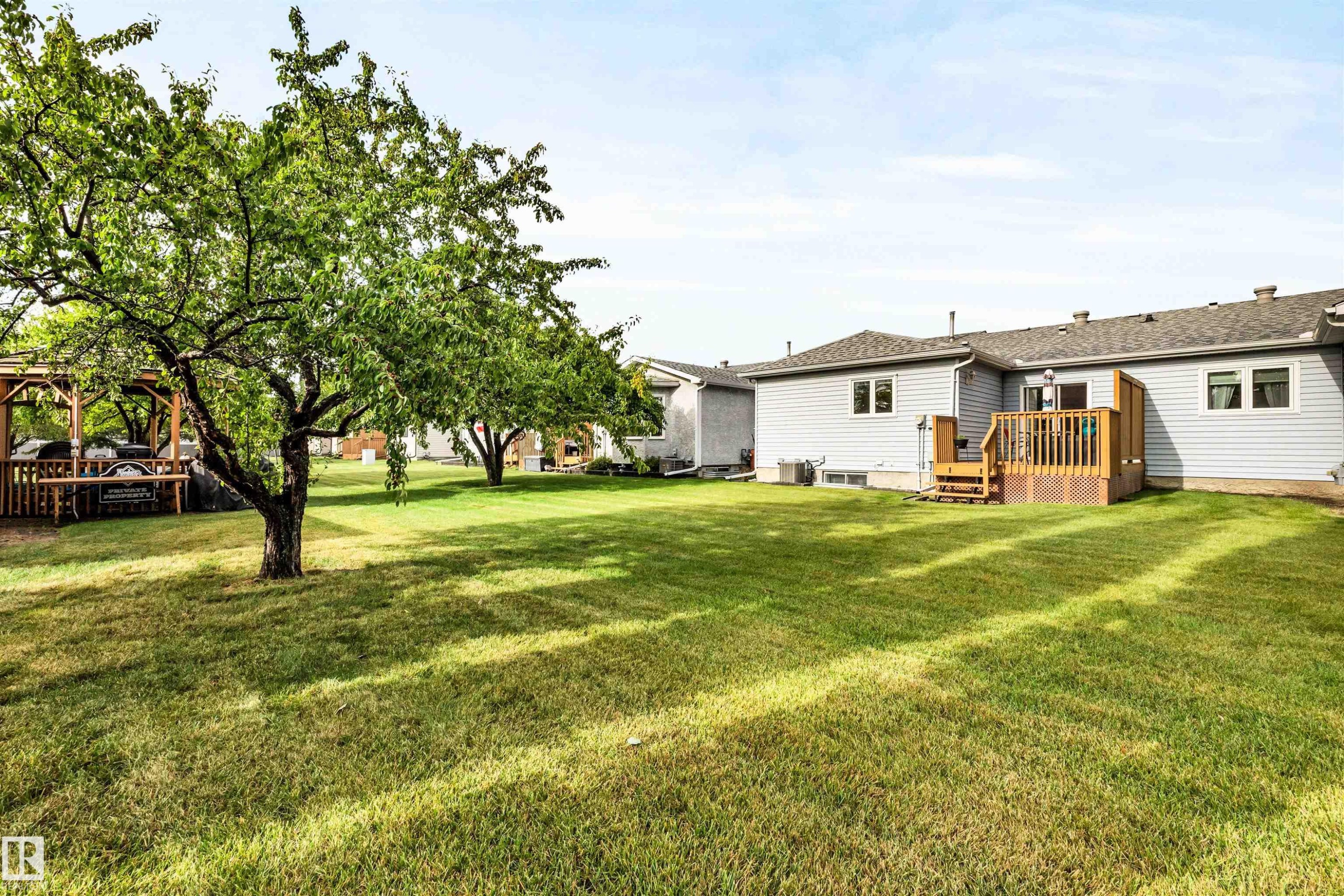 9958 176 Avenue Nw, Edmonton, AB