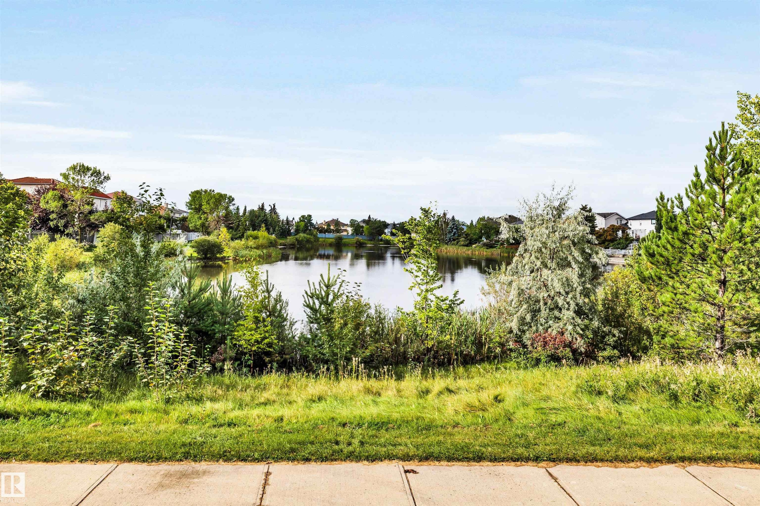 9958 176 Avenue Nw, Edmonton, AB