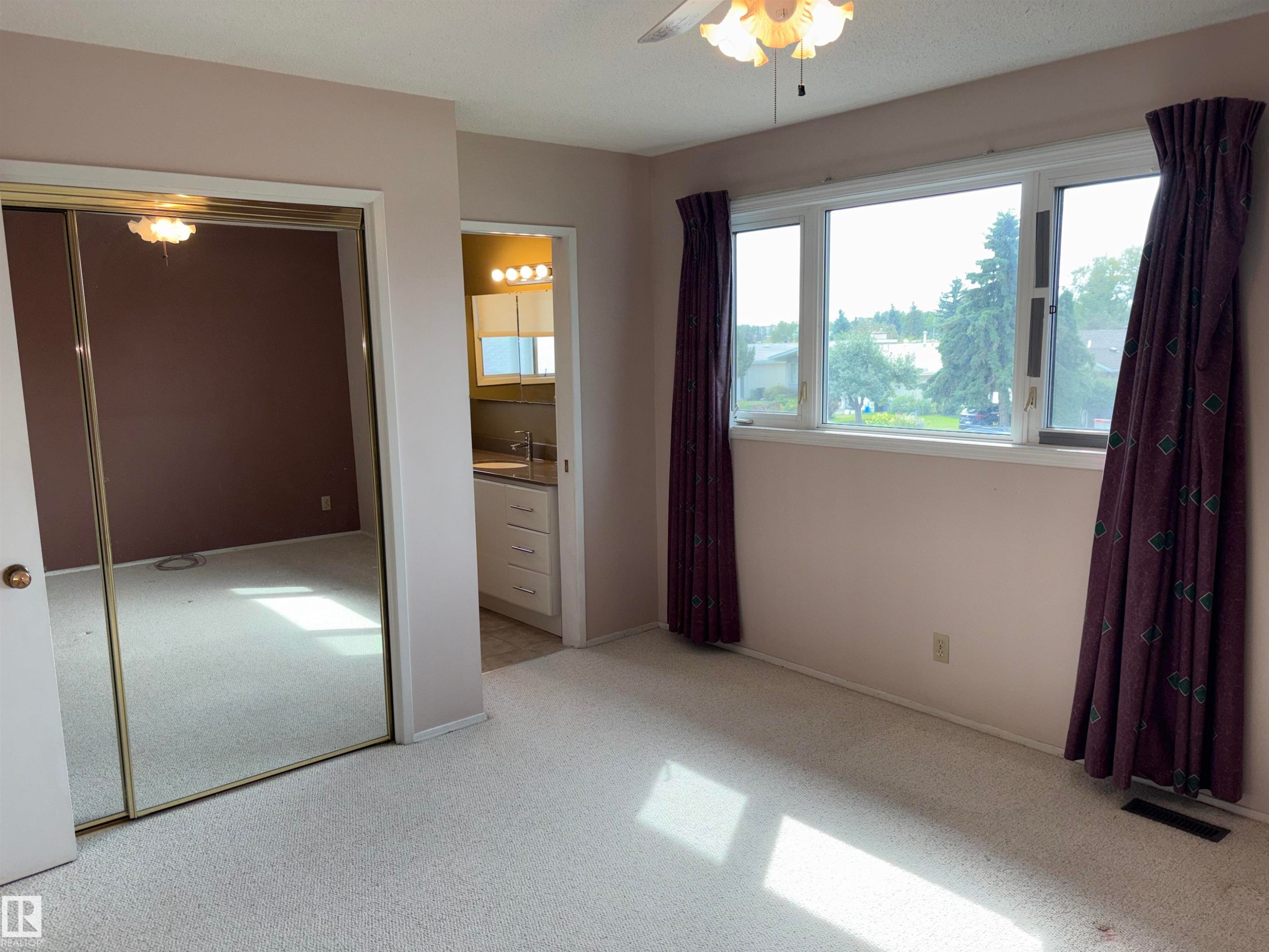 4027 74 Street Nw, Edmonton, AB