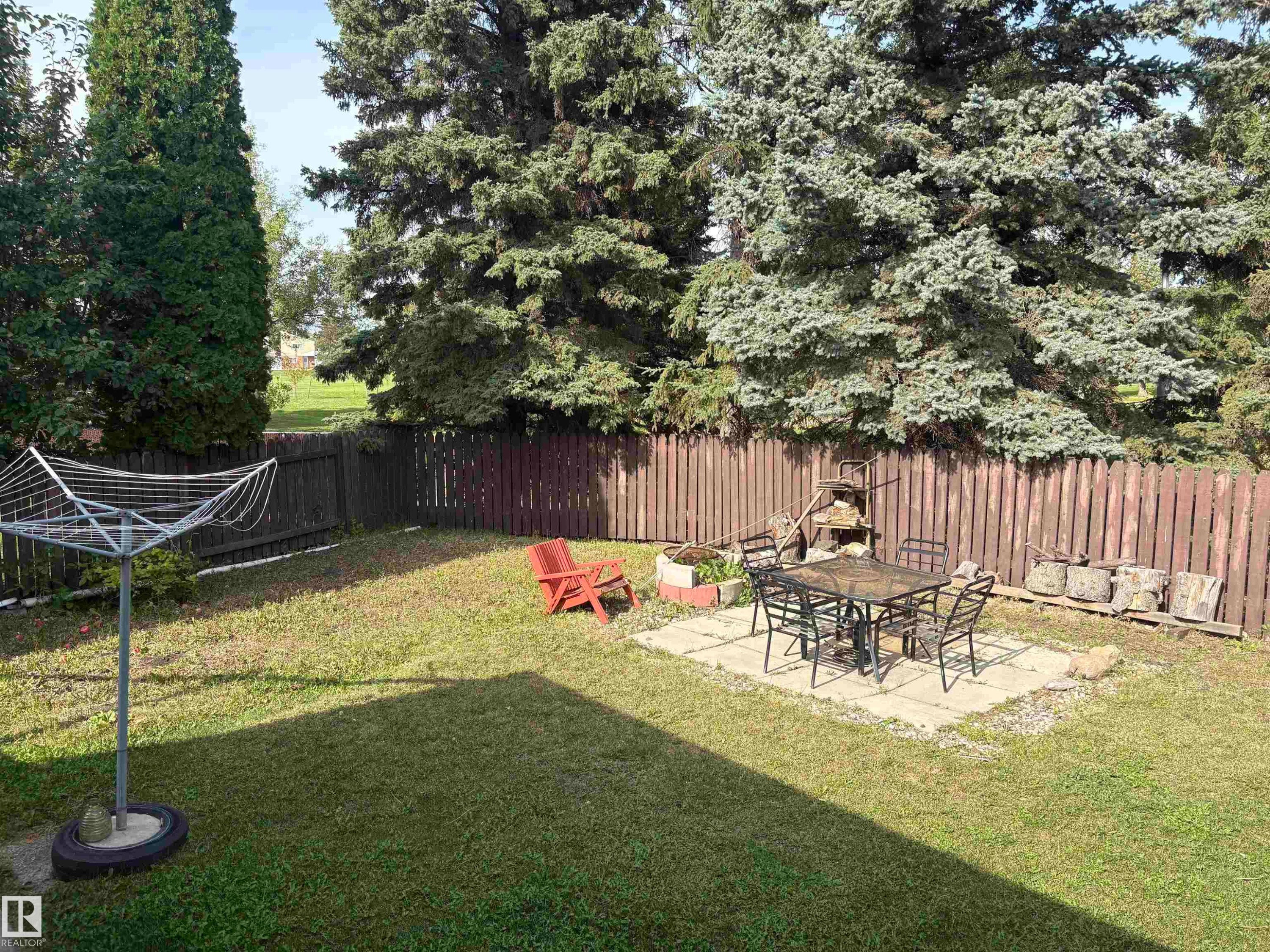 4027 74 Street Nw, Edmonton, AB