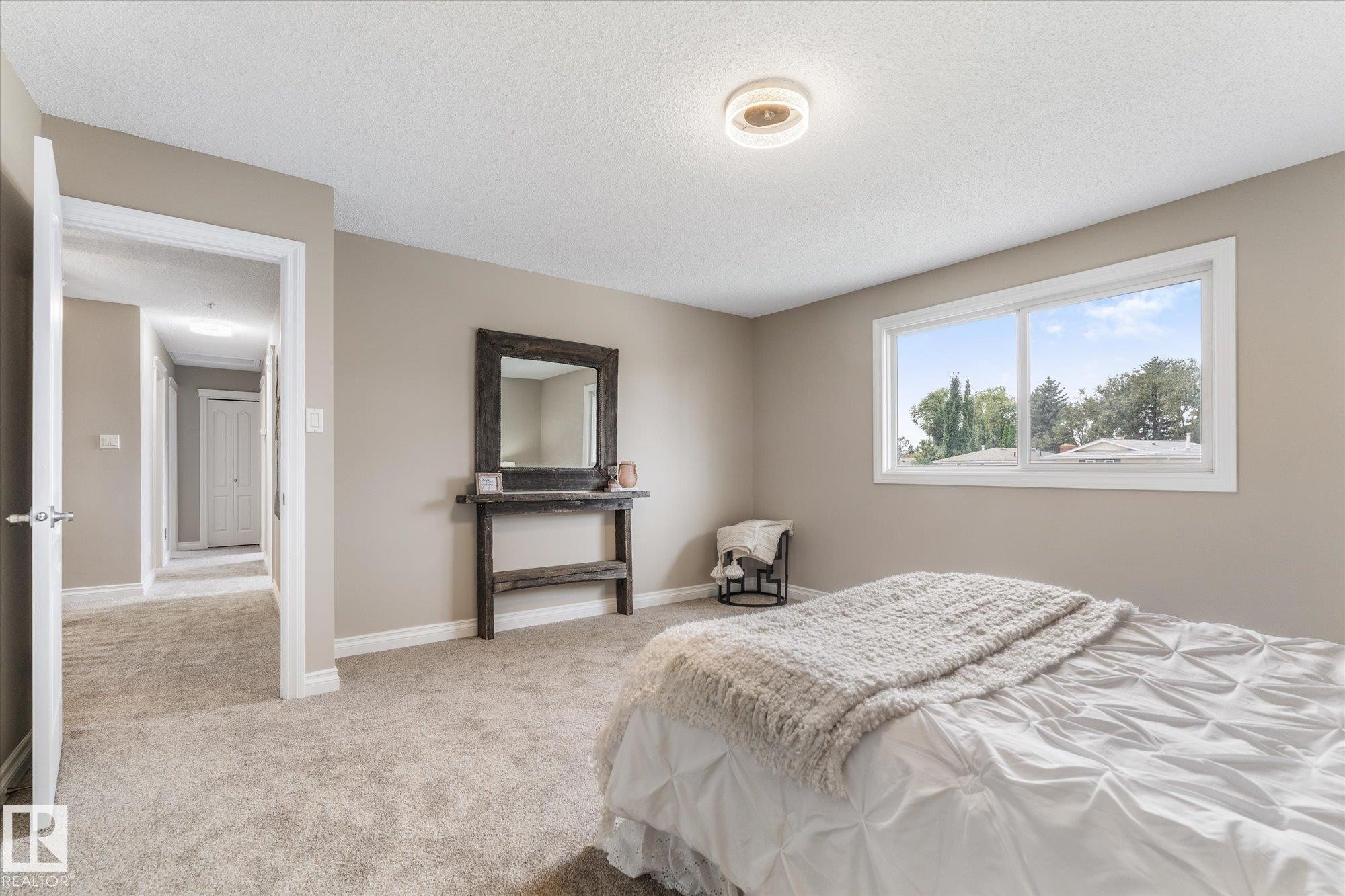 144 Gariepy Crescent Nw, Edmonton, AB