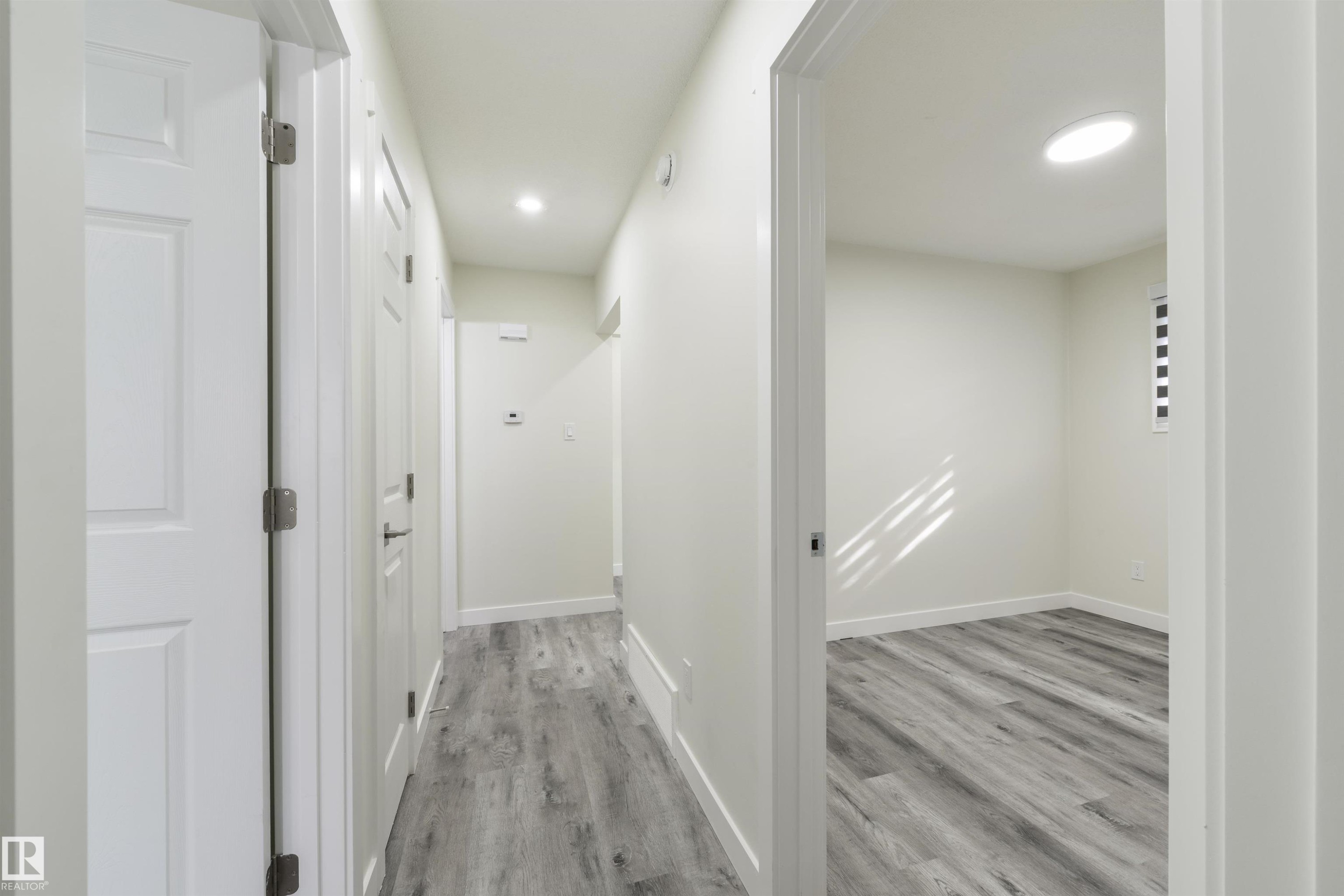 8019 141 Avenue Nw, Edmonton, AB