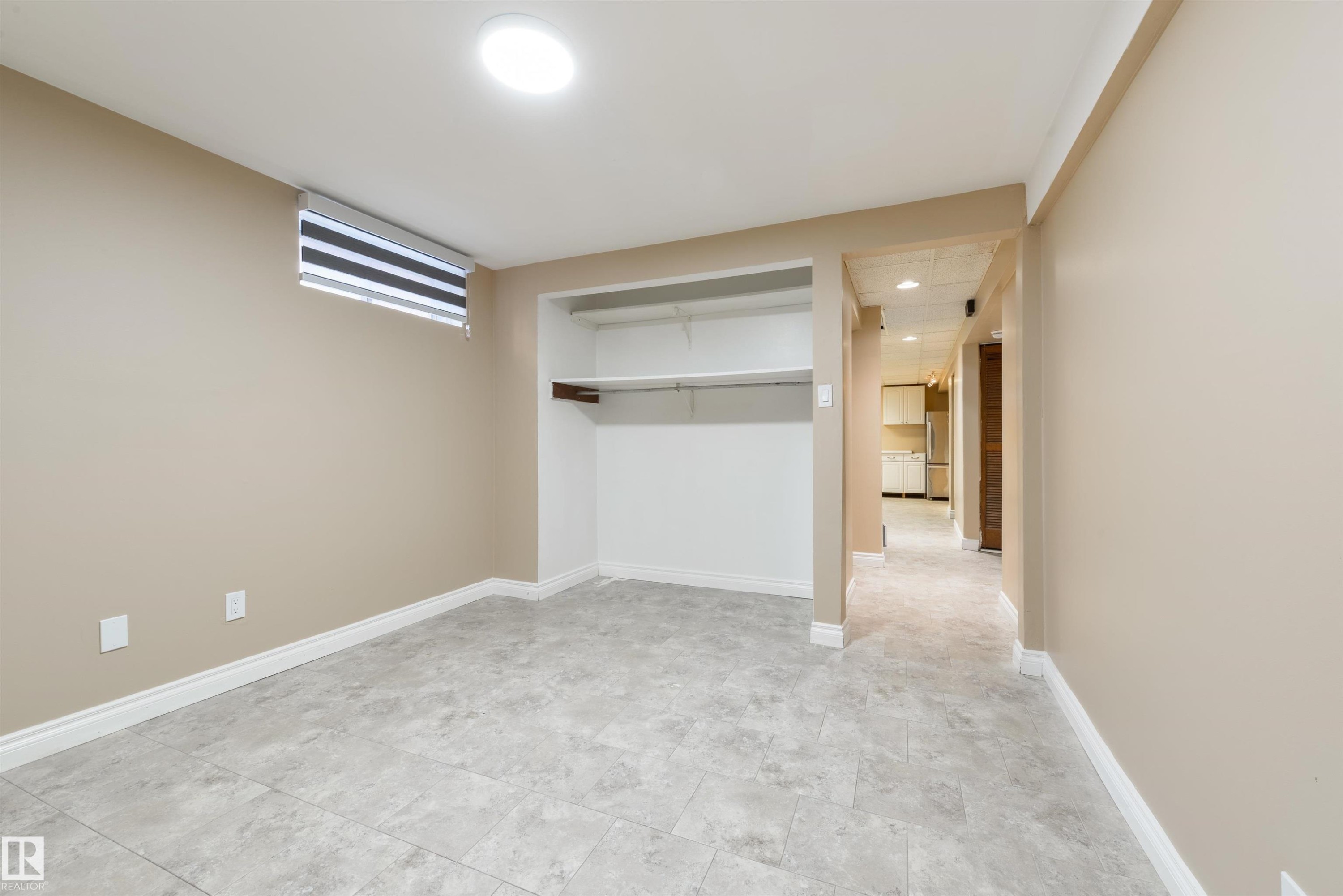 8019 141 Avenue Nw, Edmonton, AB
