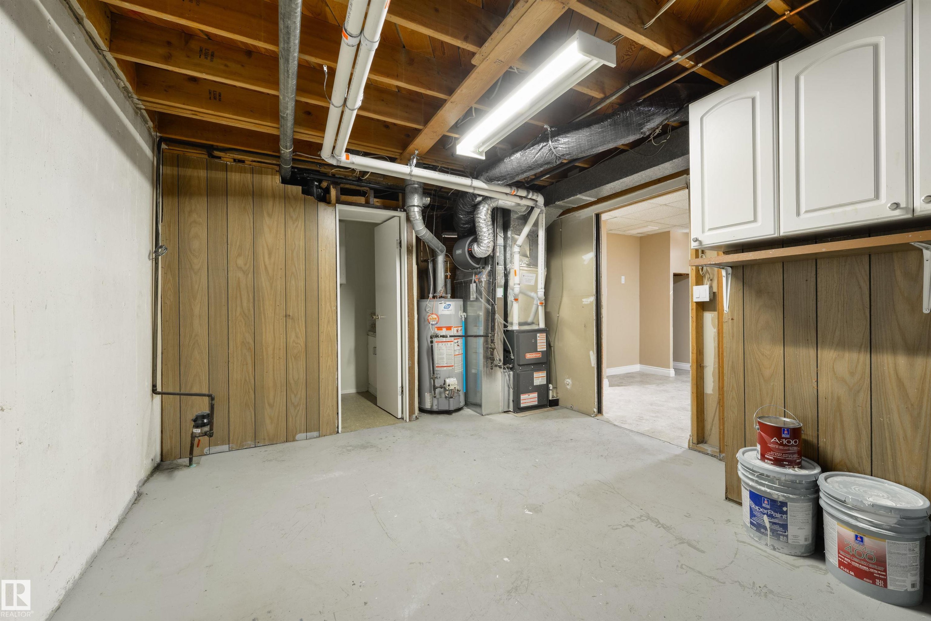8019 141 Avenue Nw, Edmonton, AB