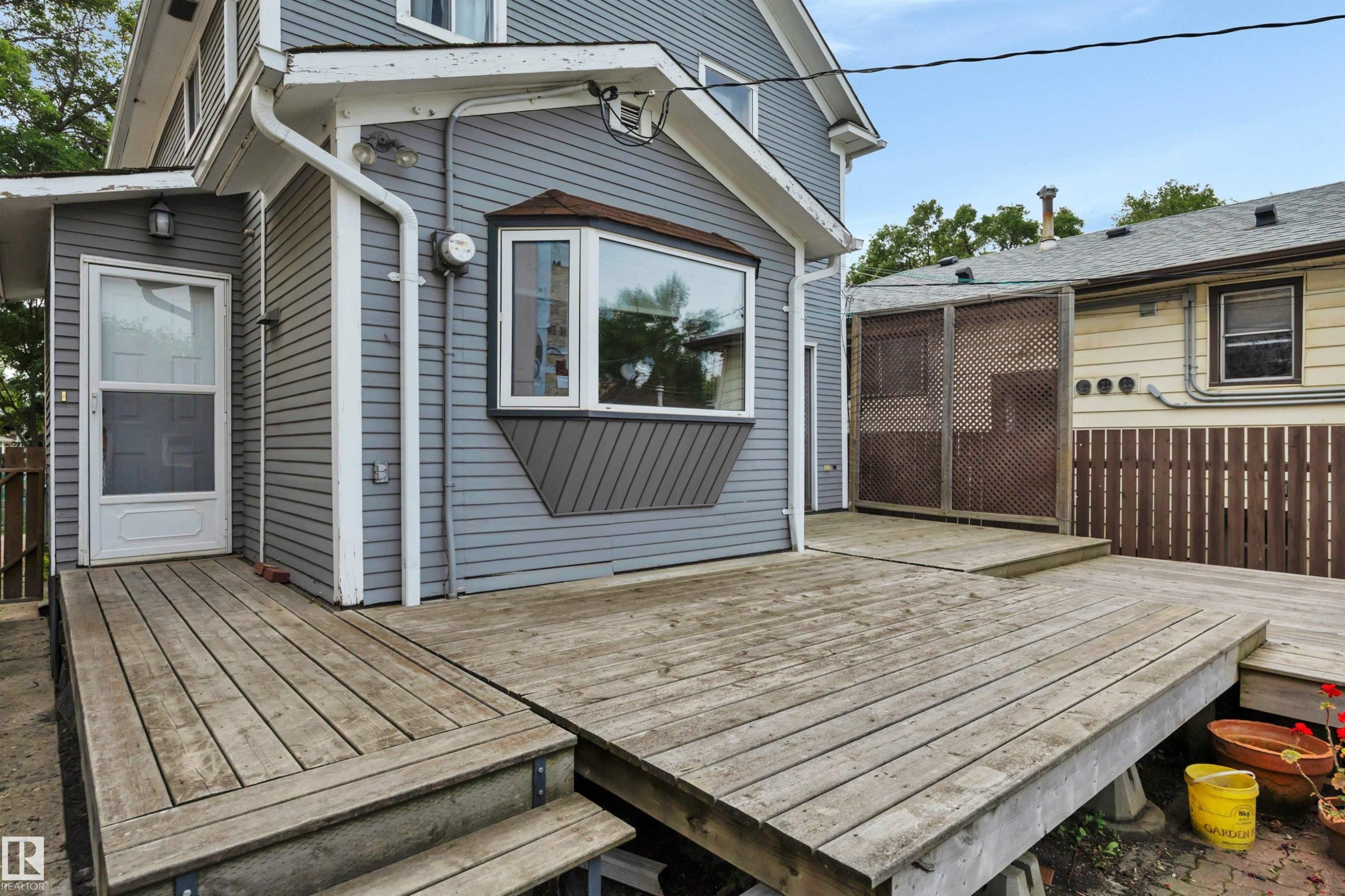10524 75 Avenue Nw, Edmonton, AB