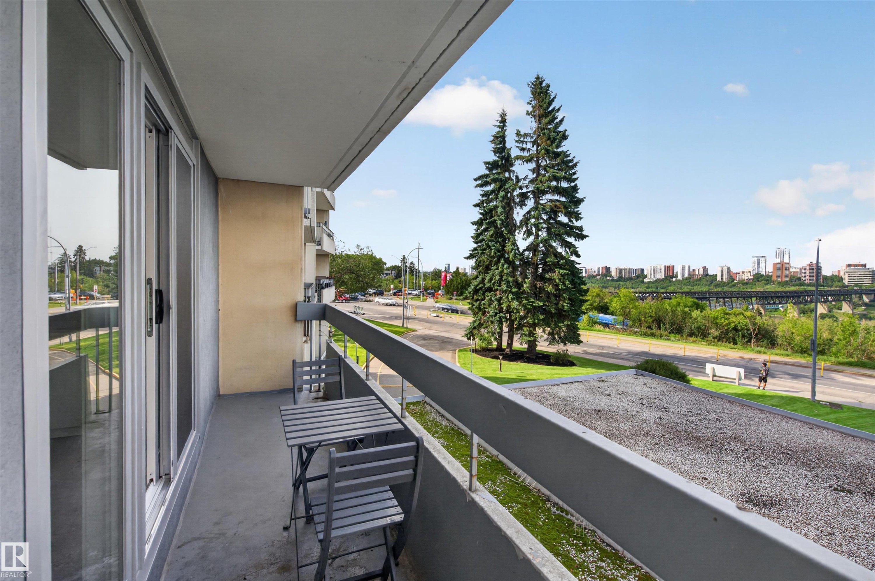 #207 10883 Saskatchewan Dr Nw, Edmonton, AB