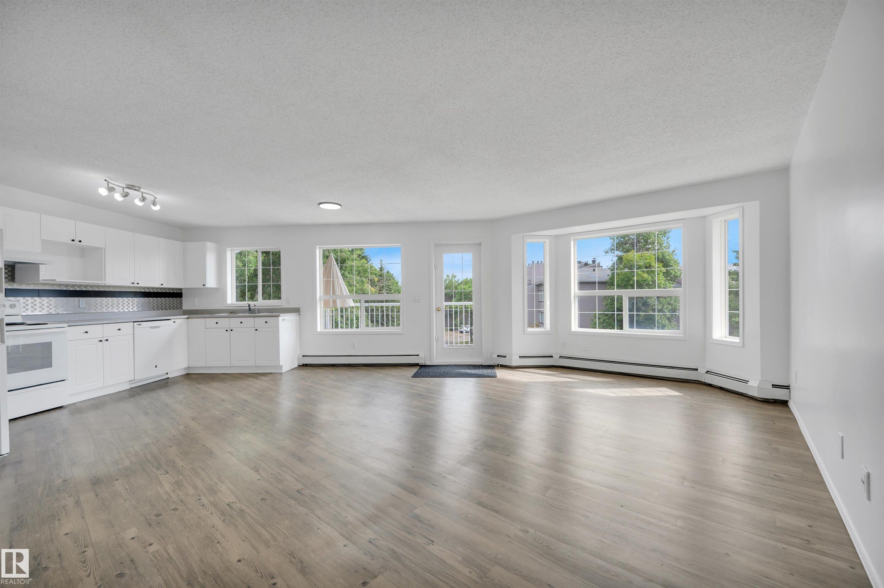 #305 2 Alpine Bv, St. Albert, AB