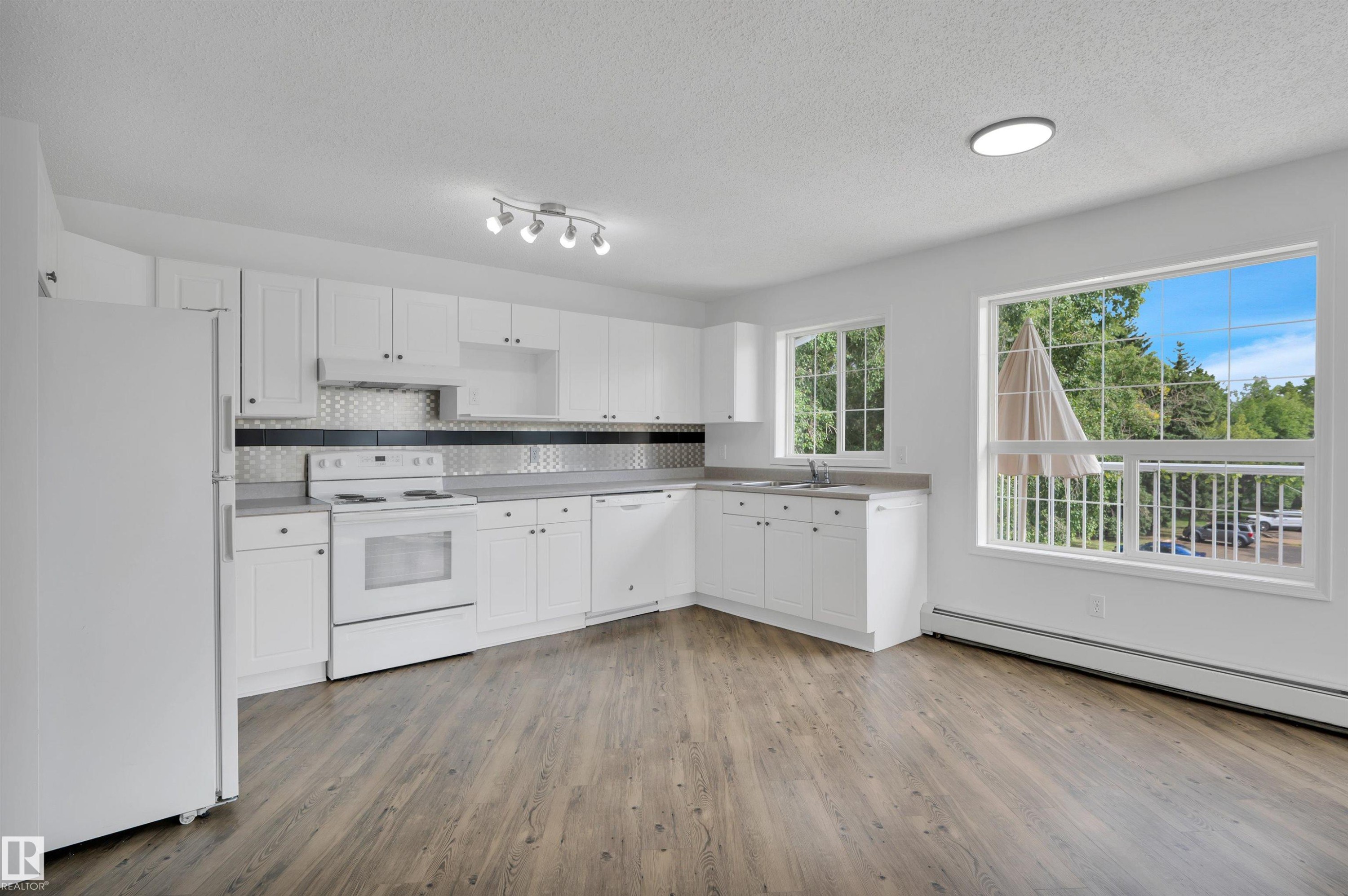 #305 2 Alpine Bv, St. Albert, AB