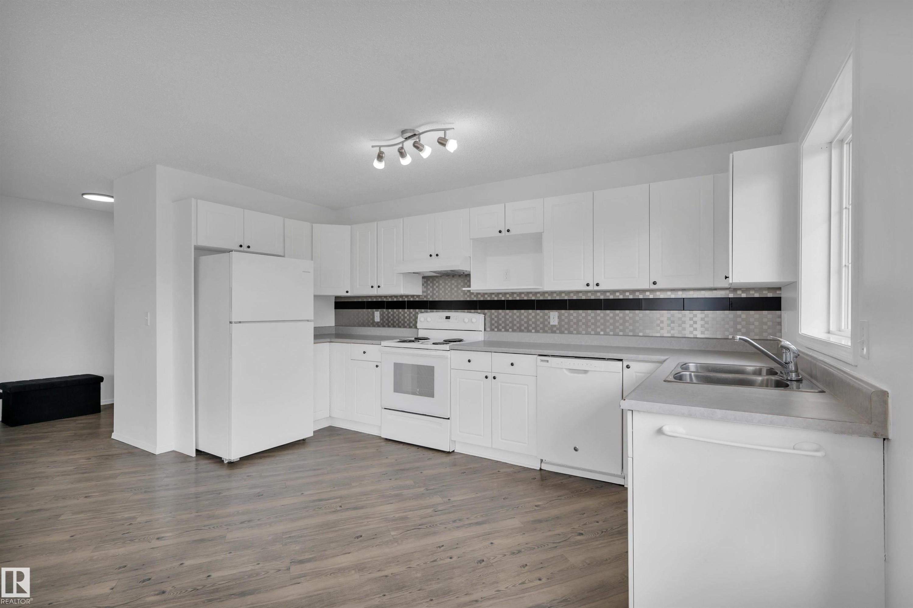#305 2 Alpine Bv, St. Albert, AB