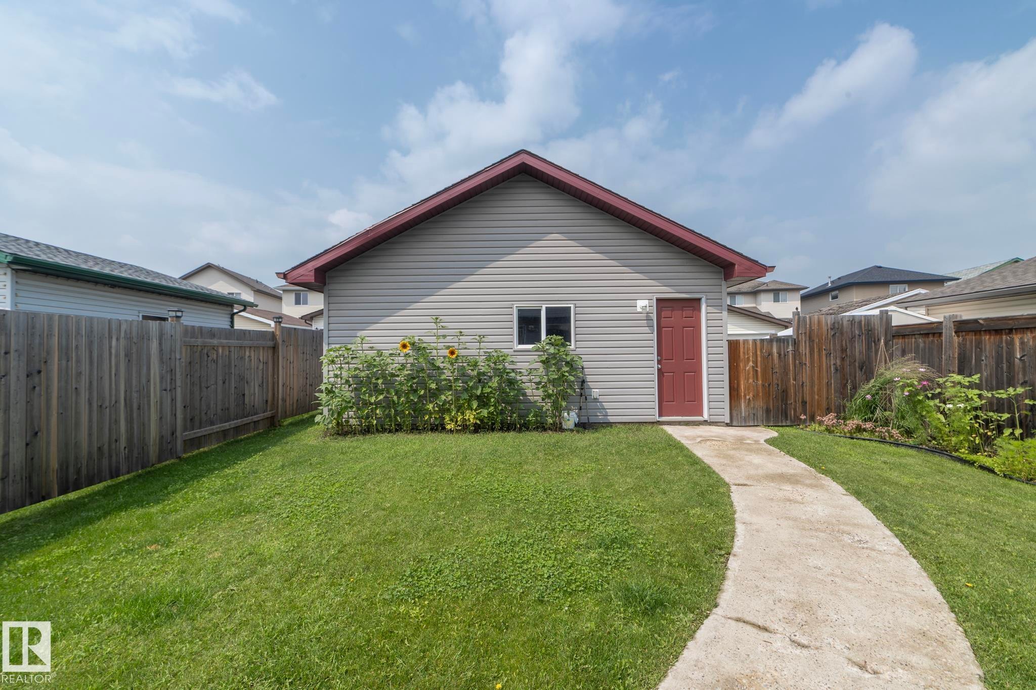 Back house - 17908 89 Street Nw, Edmonton, AB - Outdoor