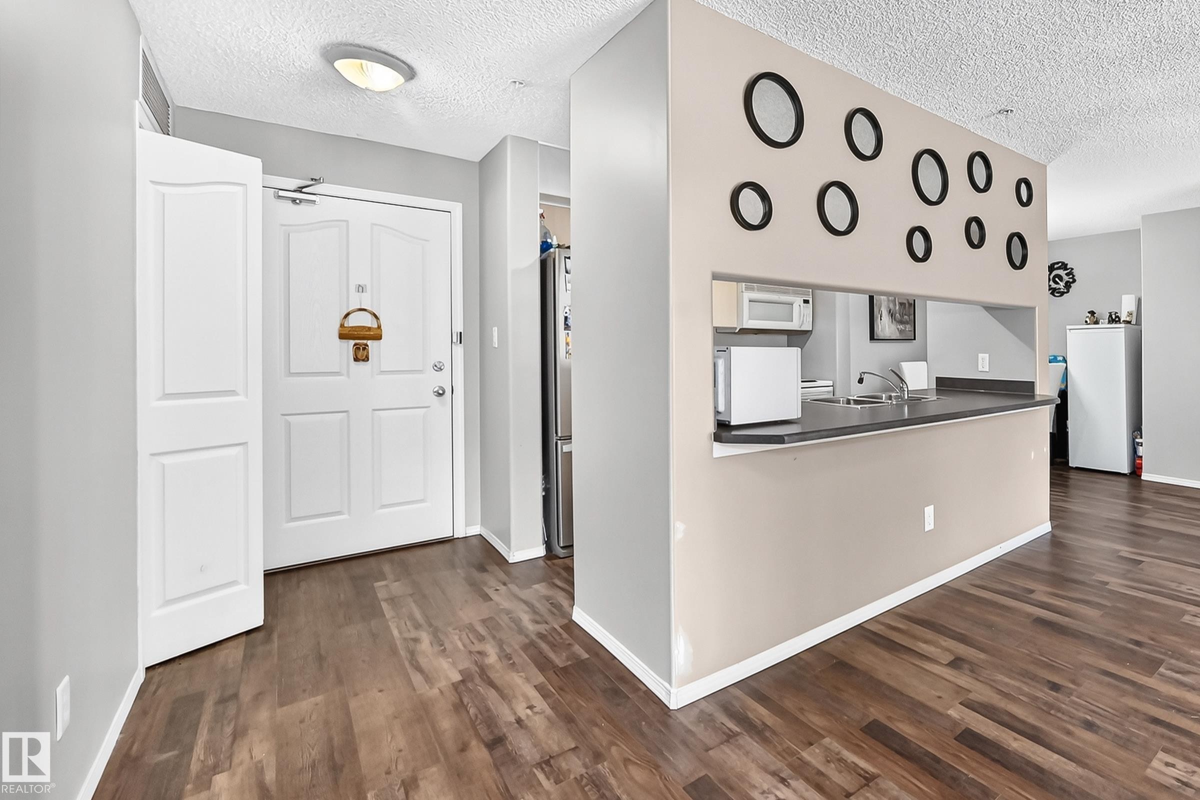#232 16311 95 St Nw, Edmonton, AB