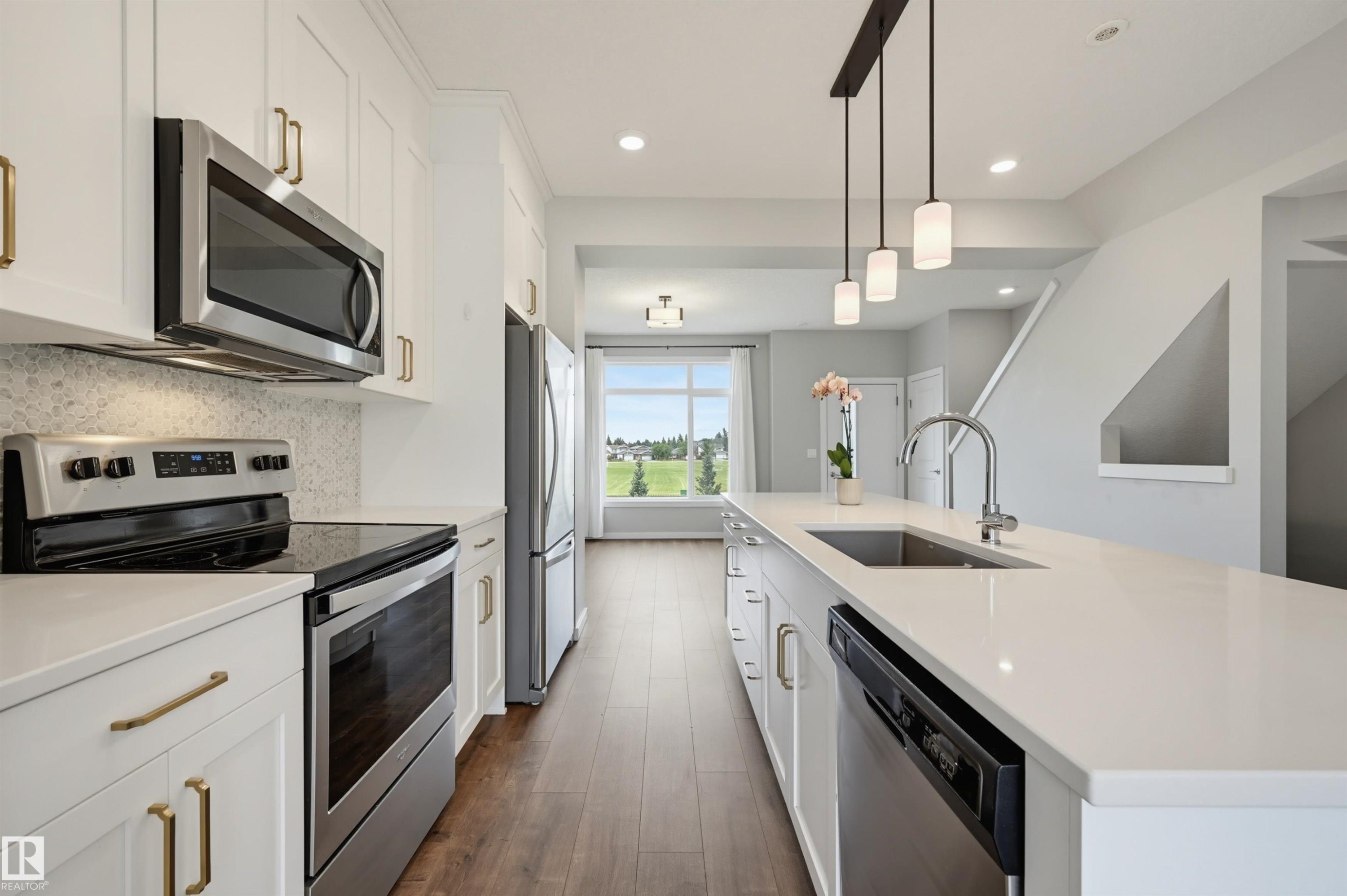 #48 215 Saddleback Rd Nw, Edmonton, AB