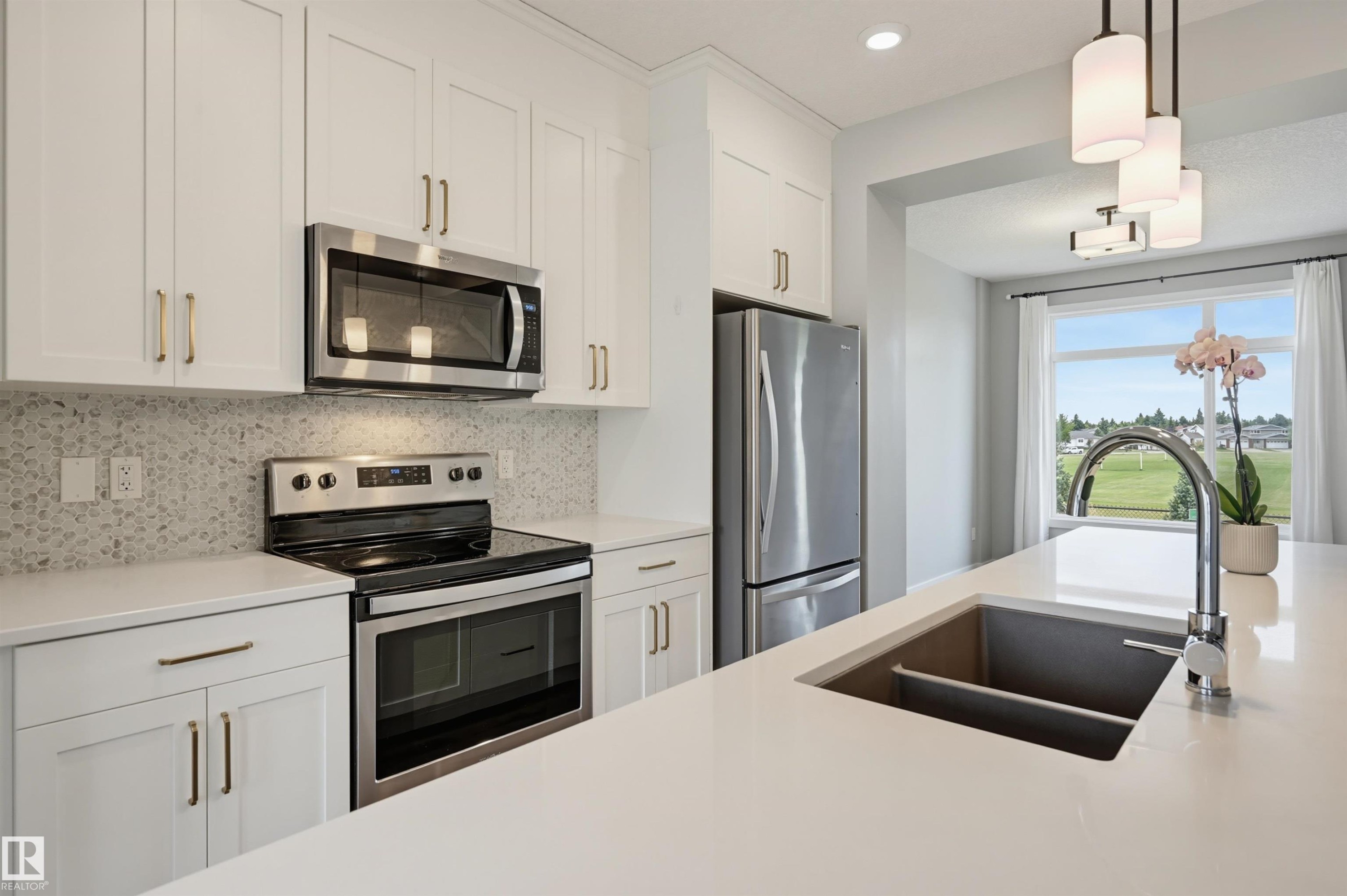 #48 215 Saddleback Rd Nw, Edmonton, AB