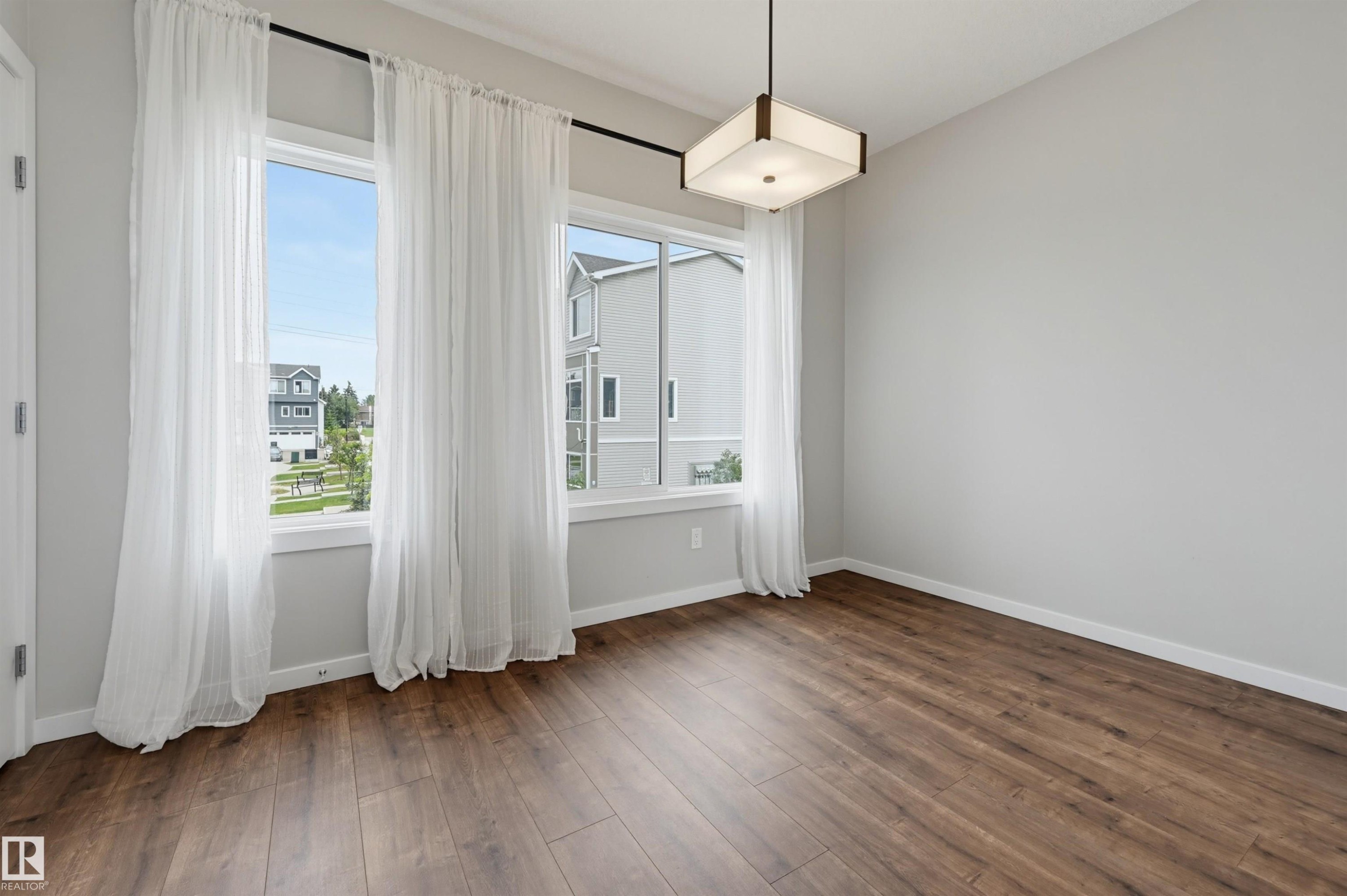 #48 215 Saddleback Rd Nw, Edmonton, AB