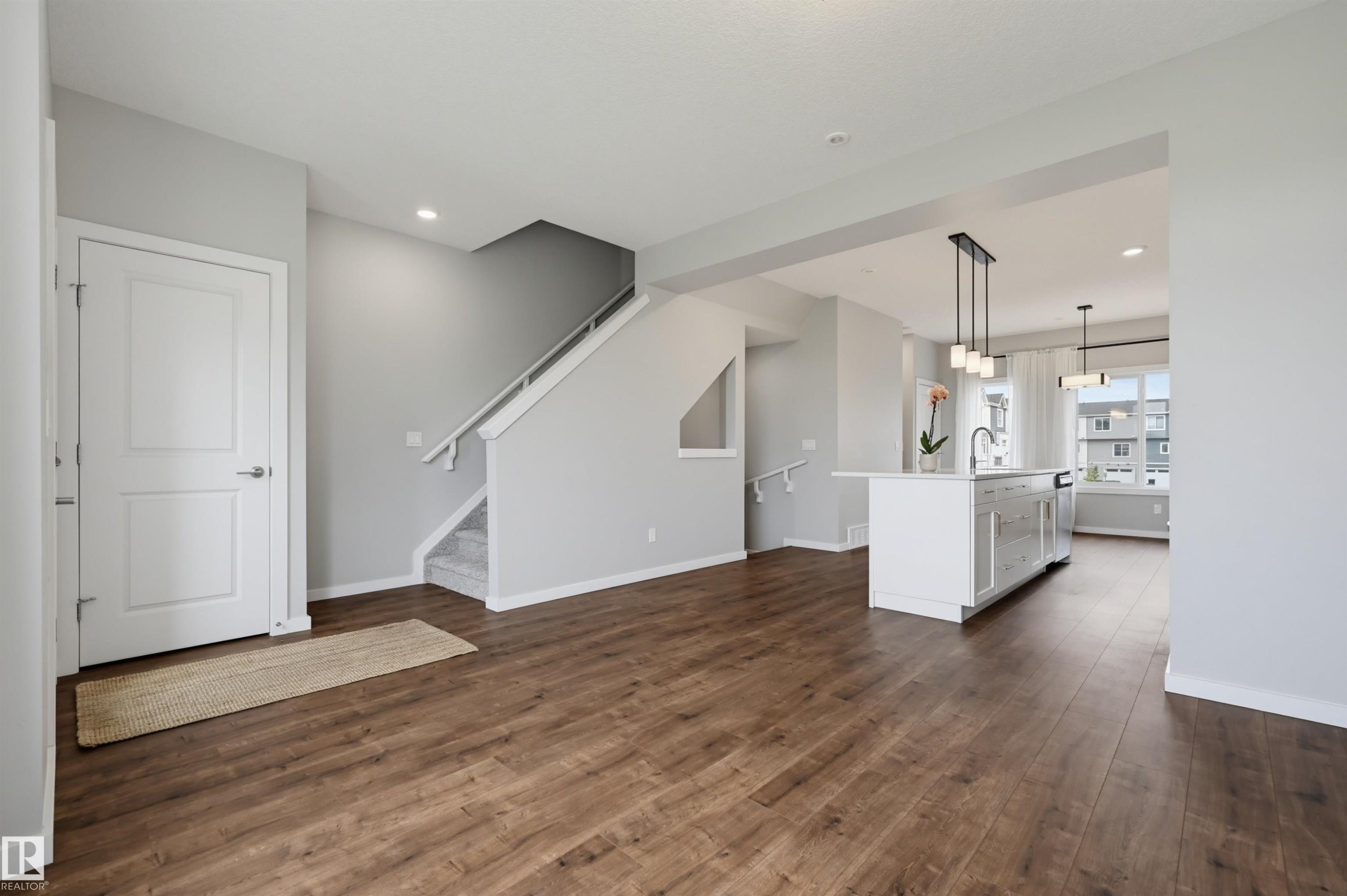 #48 215 Saddleback Rd Nw, Edmonton, AB