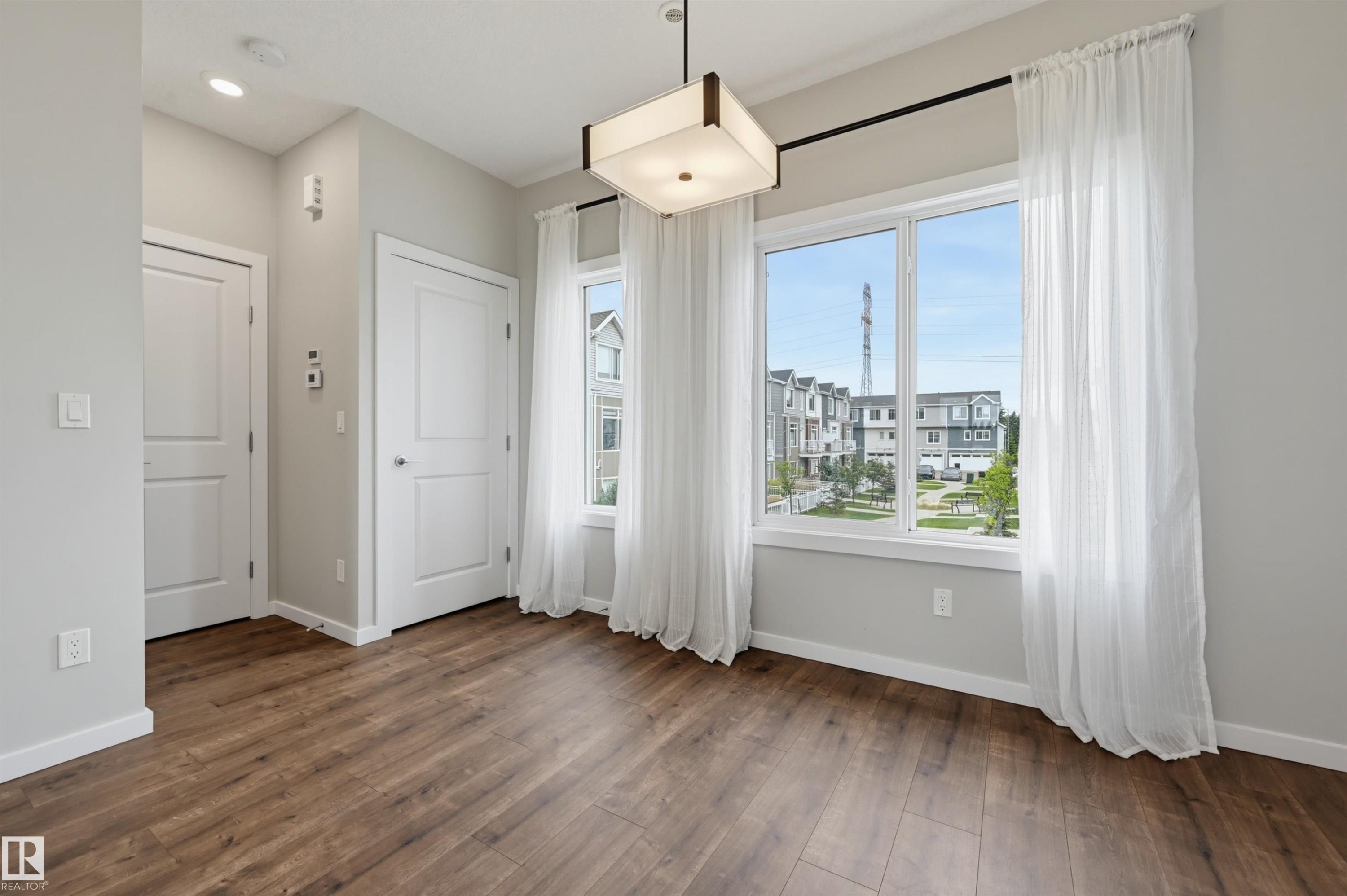#48 215 Saddleback Rd Nw, Edmonton, AB